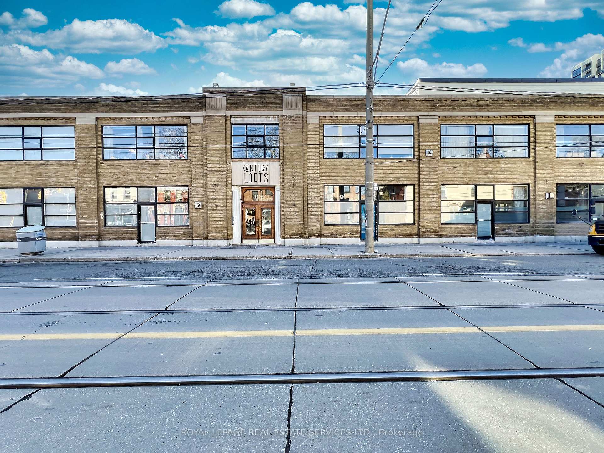 Photo 2 of Unit 201, 365 Dundas Street E, Toronto, Moss Park — HOMEH