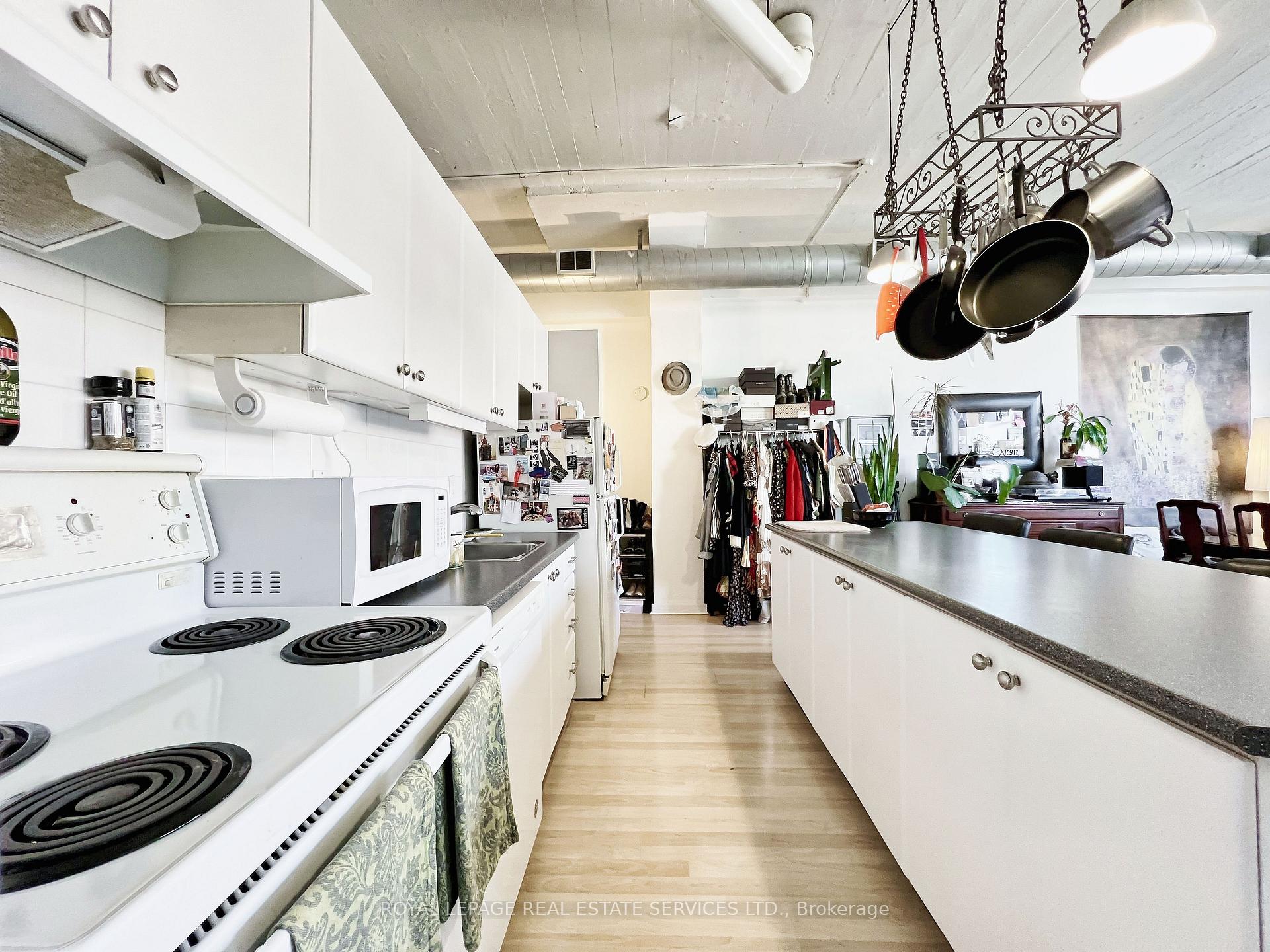 Photo 6 of Unit 201, 365 Dundas Street E, Toronto, Moss Park — HOMEH