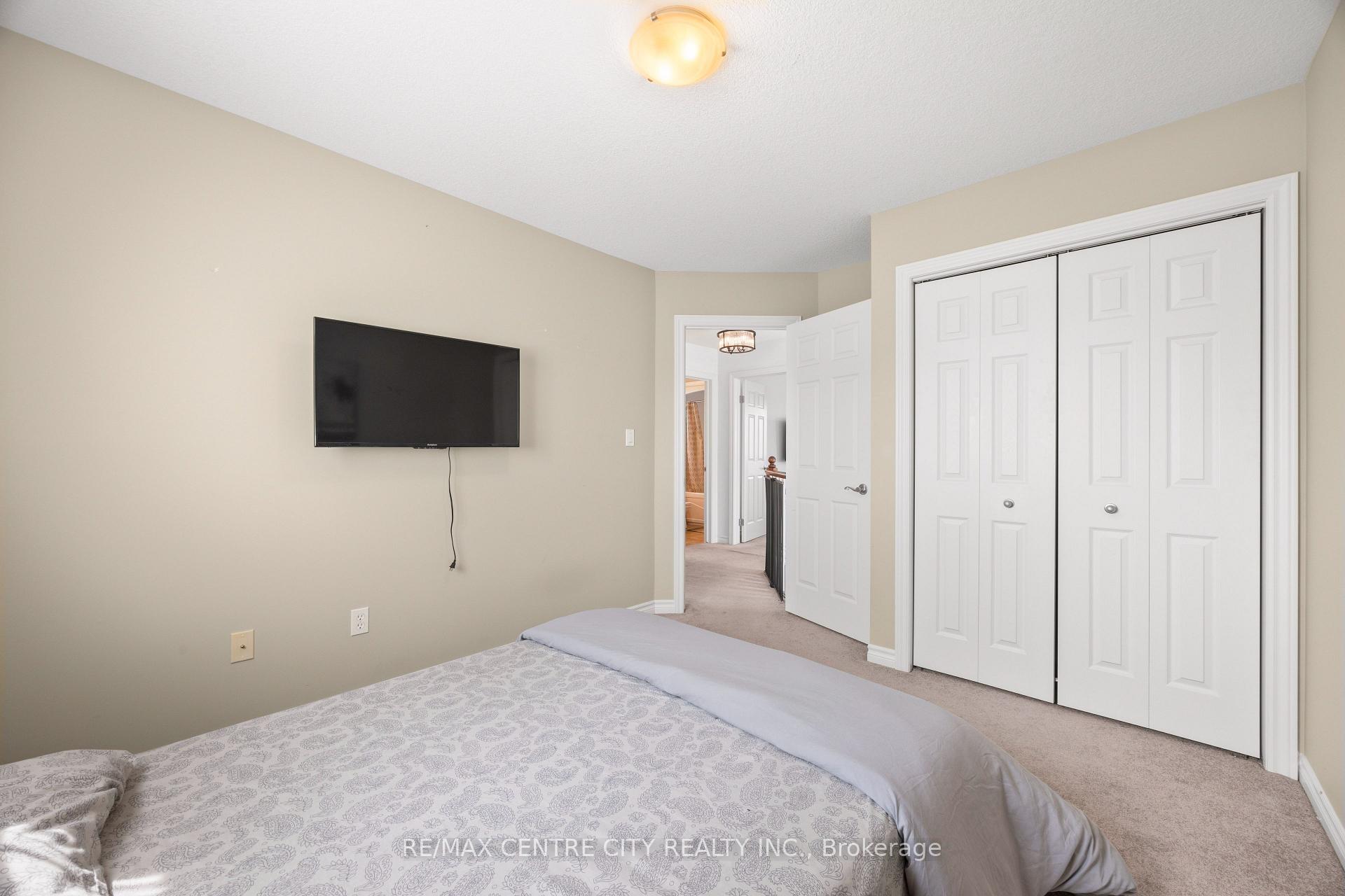 Photo 28 of 2 Fenwick Court, St. Thomas — HOMEH