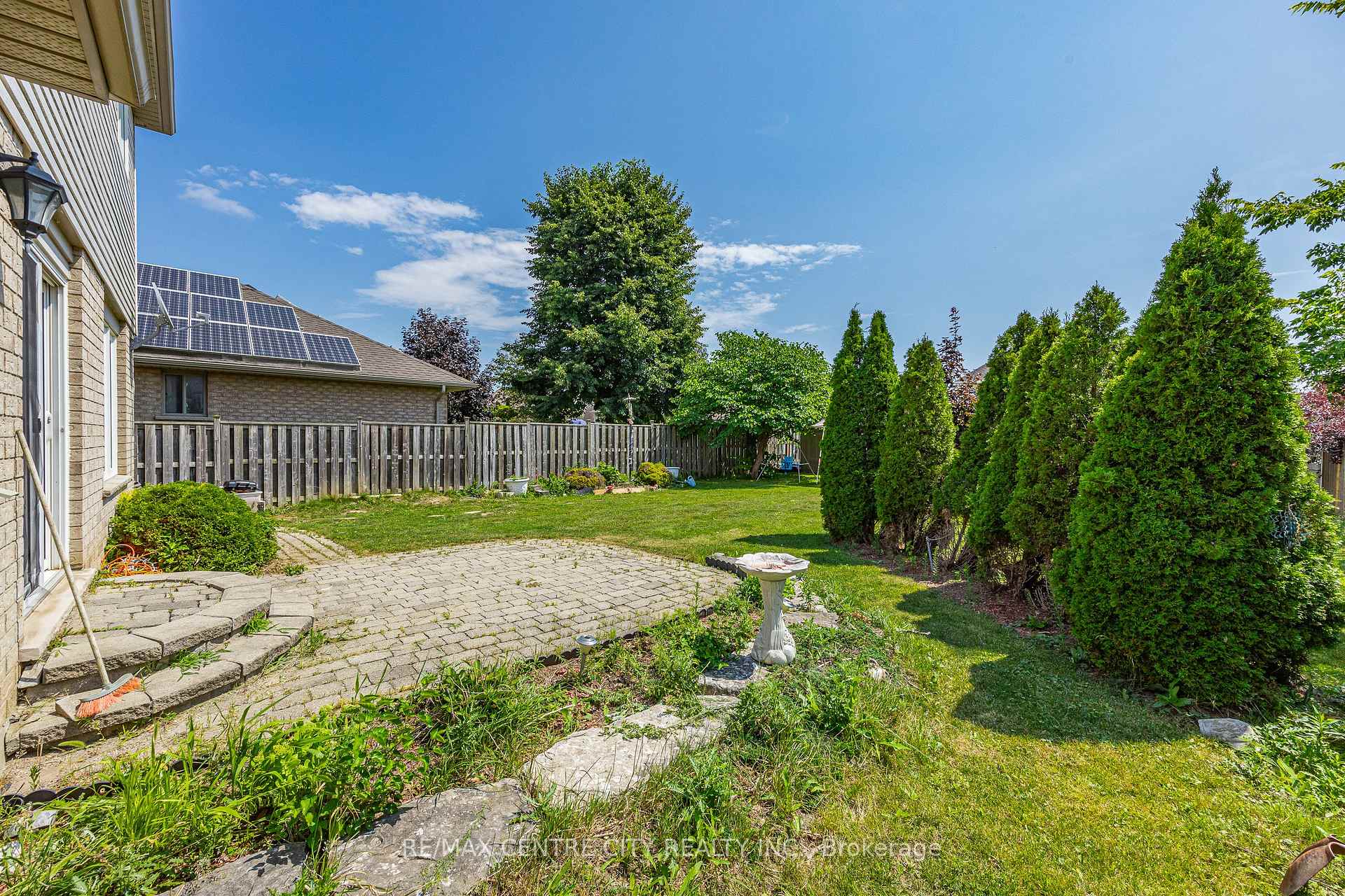 Photo 37 of 2 Fenwick Court, St. Thomas — HOMEH