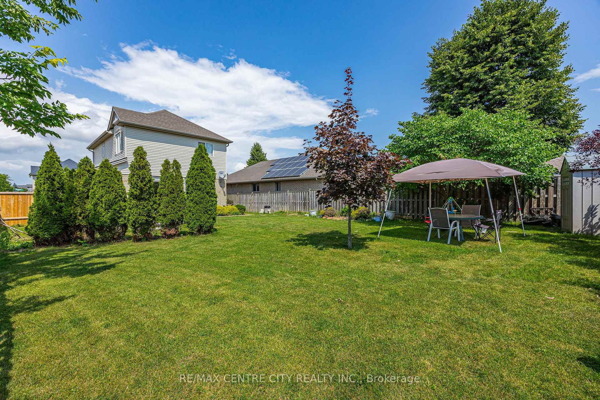 Photo 42 of 2 Fenwick Court, St. Thomas — HOMEH