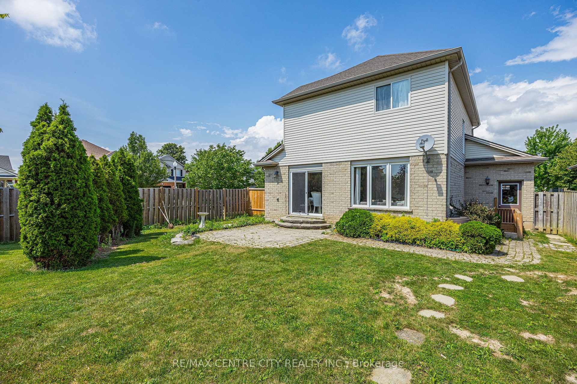 Photo 43 of 2 Fenwick Court, St. Thomas — HOMEH