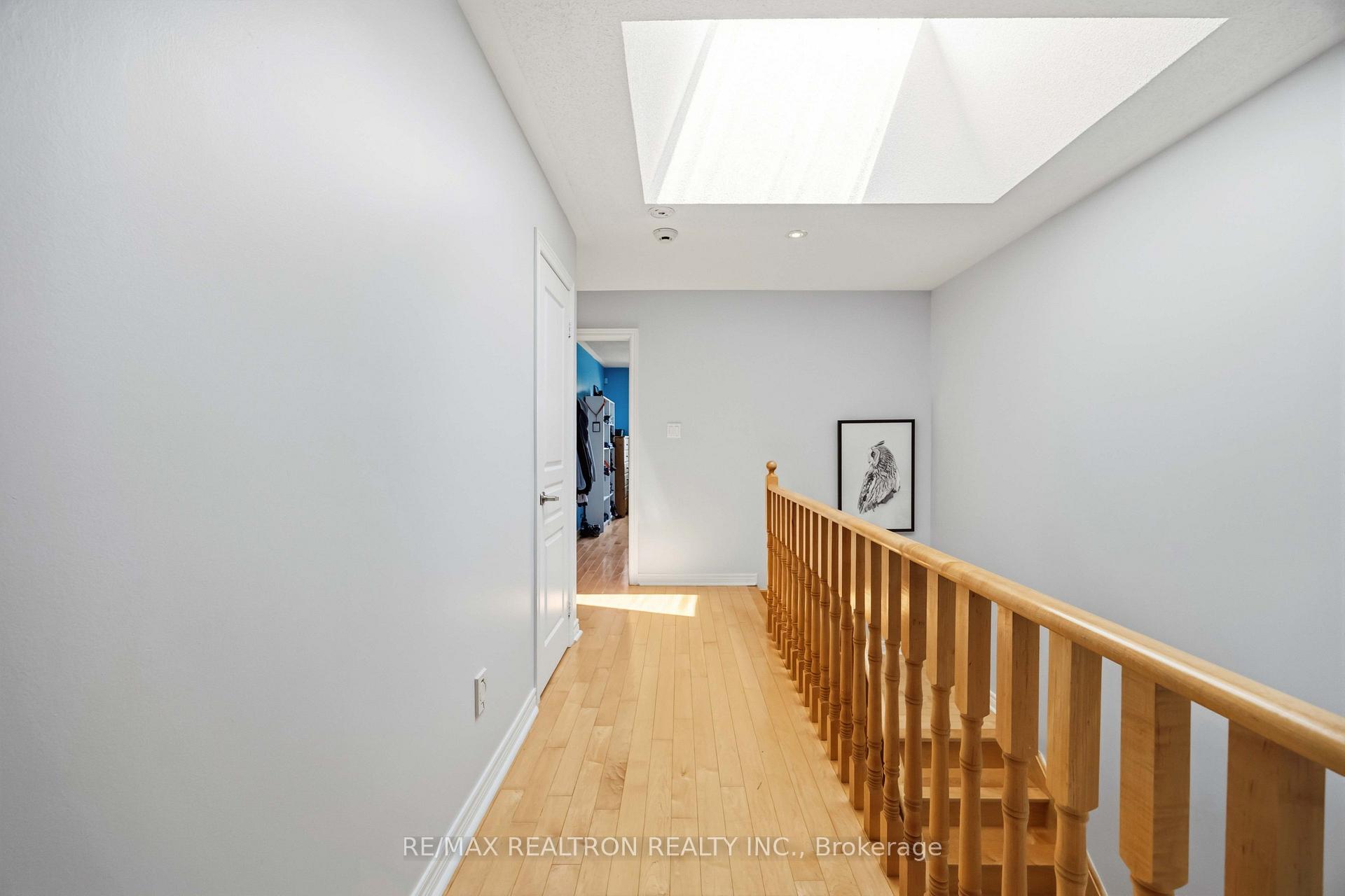 Photo 14 of 23 Amberty Street, Vaughan, Patterson — HOMEH