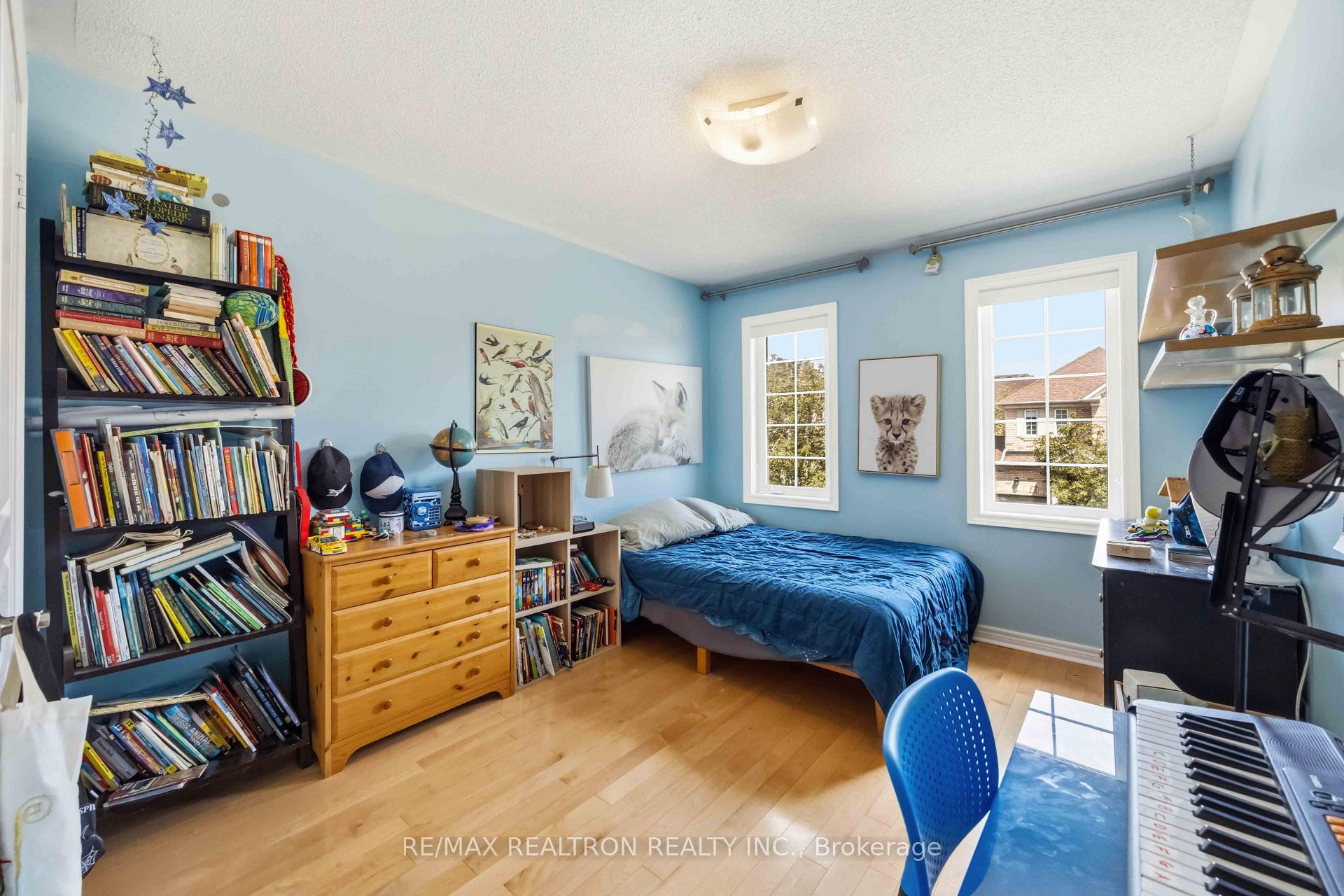 Photo 17 of 23 Amberty Street, Vaughan, Patterson — HOMEH