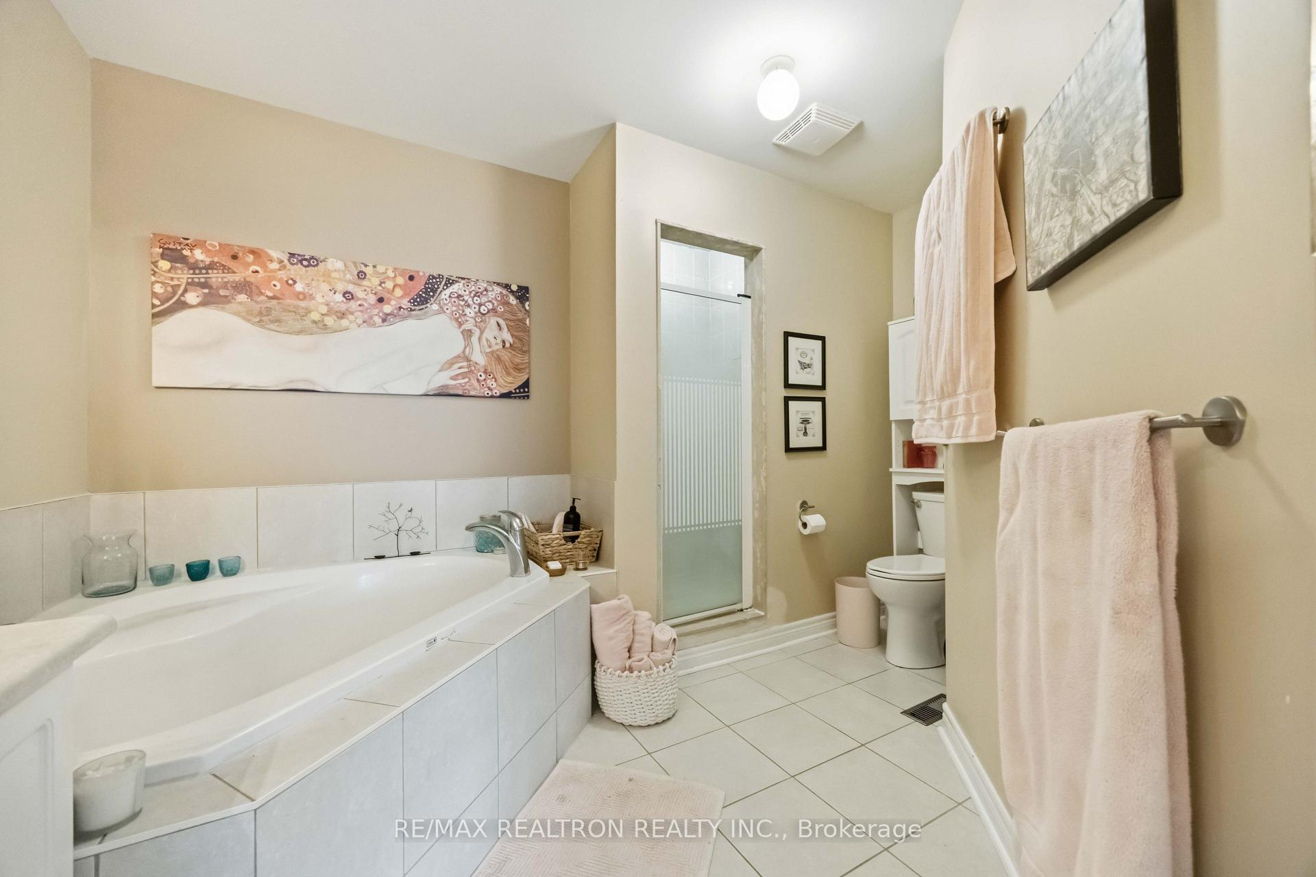 Photo 23 of 23 Amberty Street, Vaughan, Patterson — HOMEH