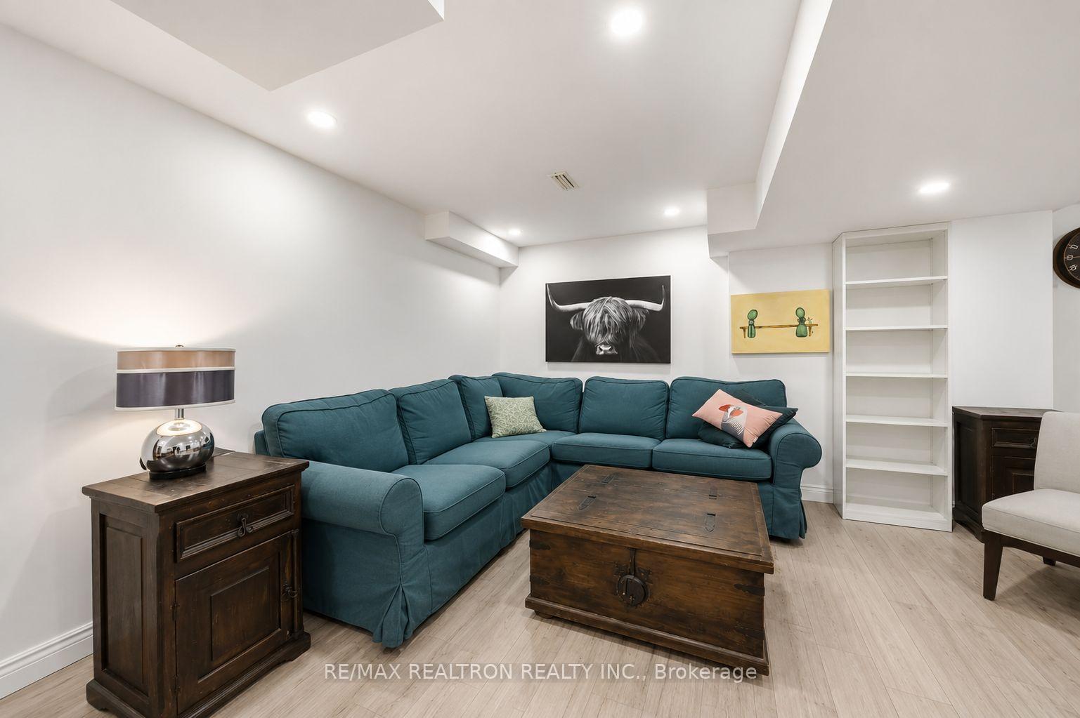 Photo 25 of 23 Amberty Street, Vaughan, Patterson — HOMEH