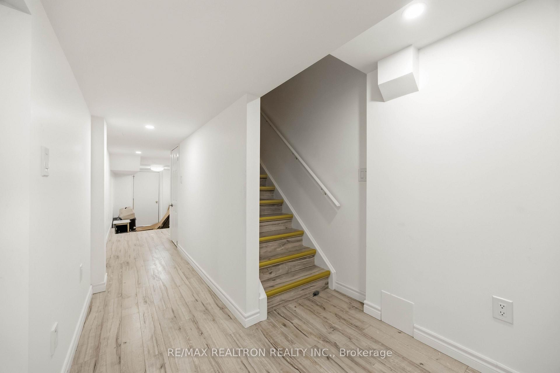 Photo 29 of 23 Amberty Street, Vaughan, Patterson — HOMEH