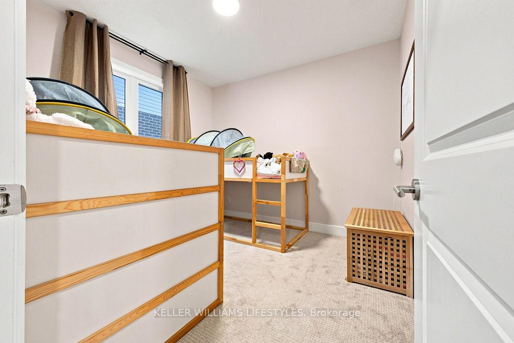 Photo 8 of 130 Scotts Drive, Lucan Biddulph, Lucan — HOMEH