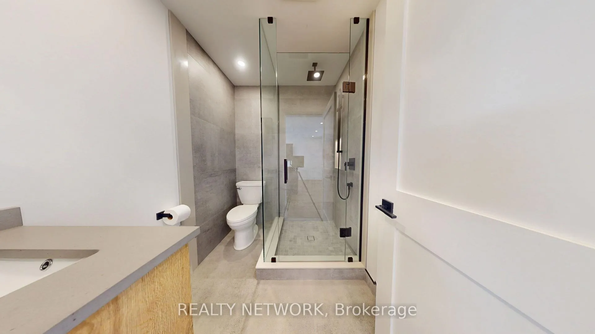 Photo 15 of 211 East 33rd Street, Hamilton, Raleigh — HOMEH