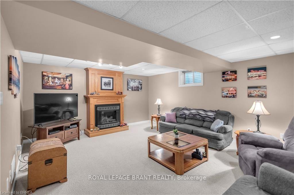 Photo 20 of 25 Sudds Lane, Brantford — HOMEH