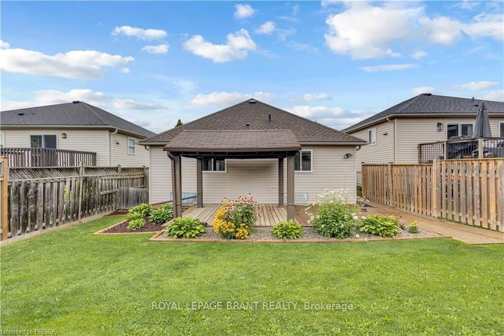 Photo 28 of 25 Sudds Lane, Brantford — HOMEH