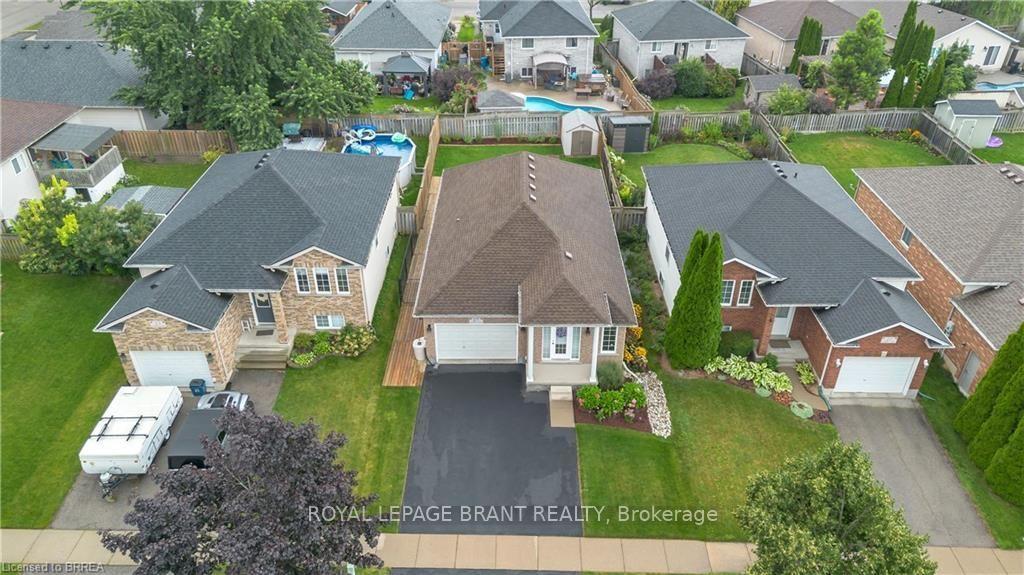 Photo 30 of 25 Sudds Lane, Brantford — HOMEH