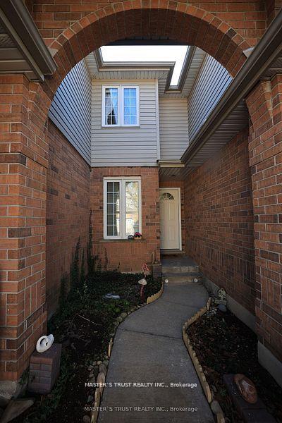 Photo 2 of Unit 6, 784 Gordon Street, Guelph, Kortright East — HOMEH