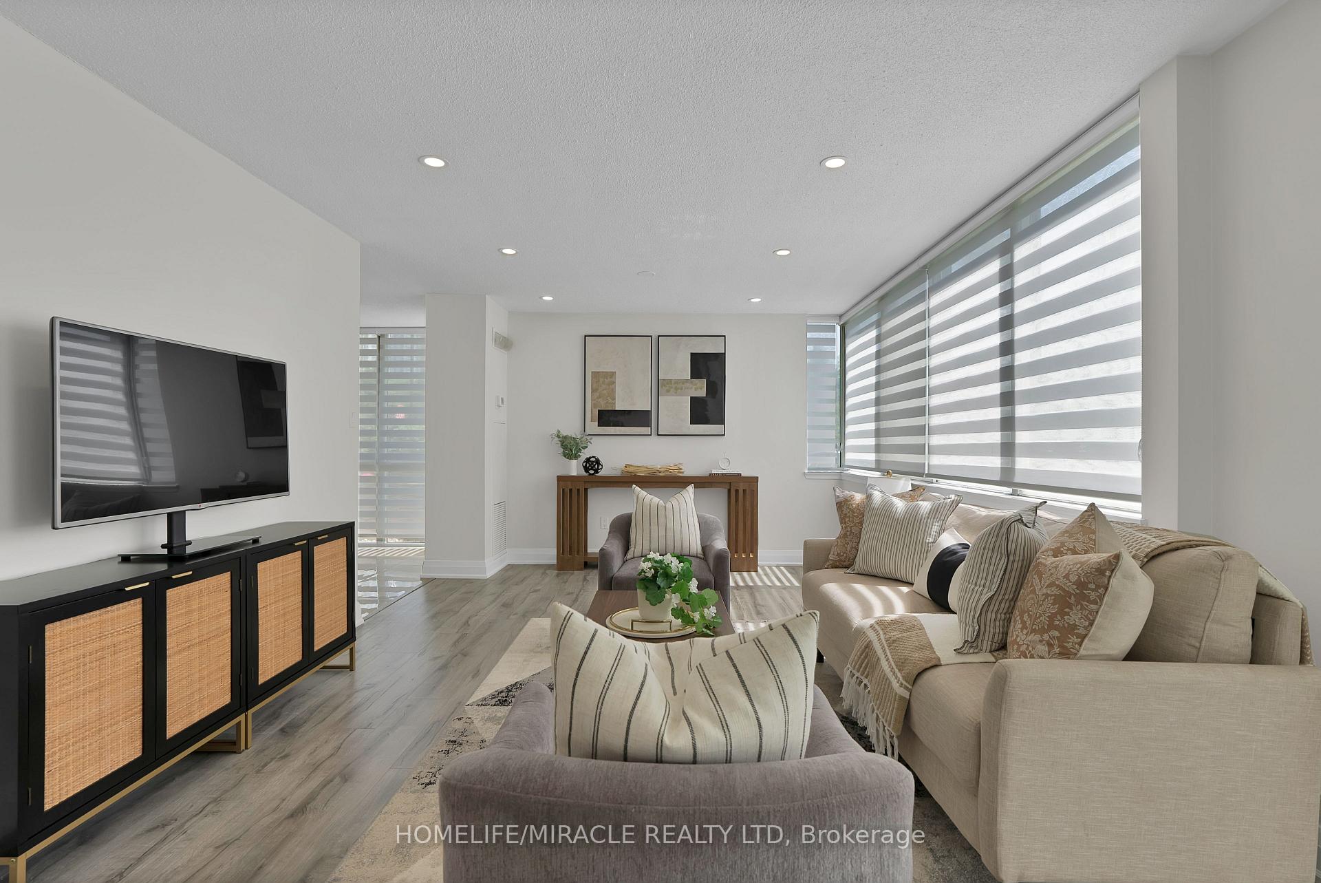 Photo 9 of Unit 112, 350 Webb Drive, Mississauga, City Centre — HOMEH
