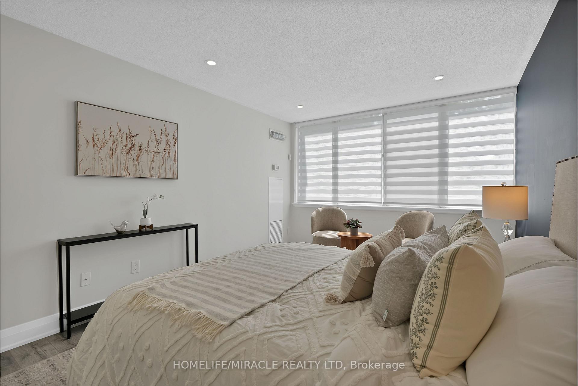 Photo 22 of Unit 112, 350 Webb Drive, Mississauga, City Centre — HOMEH