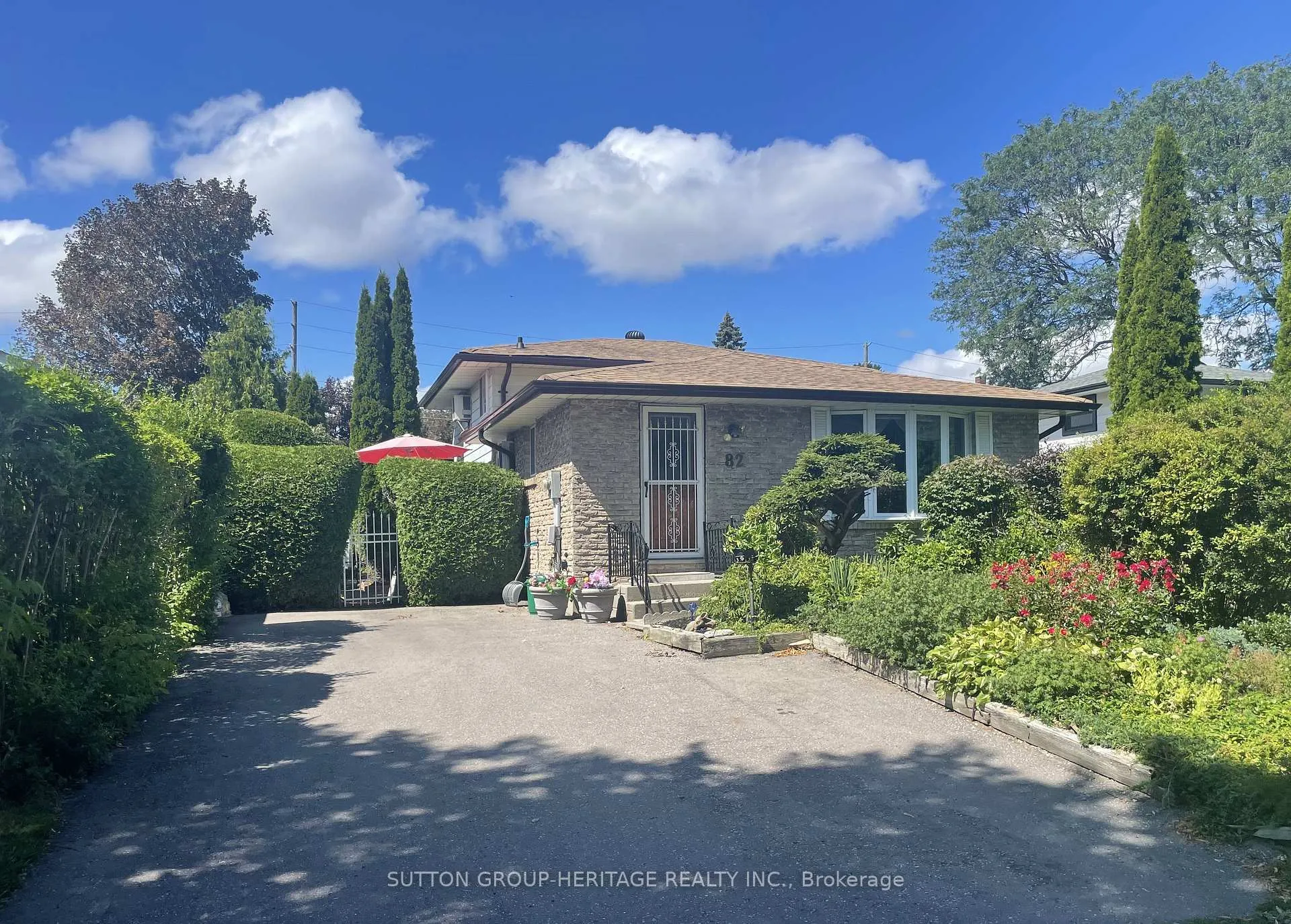 Photo 1 of 82 Claymore Crescent, Oshawa, Eastdale — HOMEH