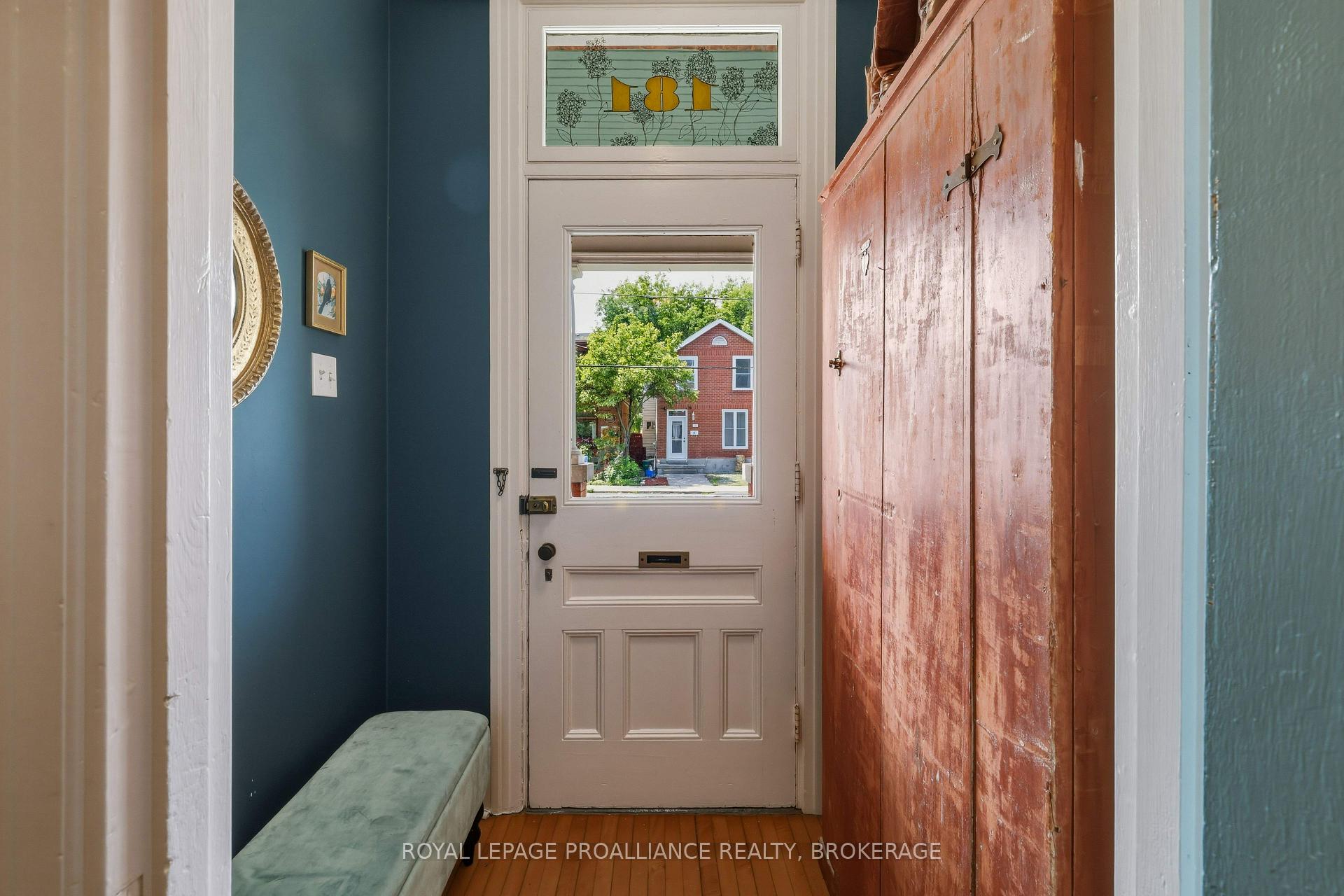 Photo 5 of 181 Montreal Street, Kingston, East of Sir John A. Blvd — HOMEH