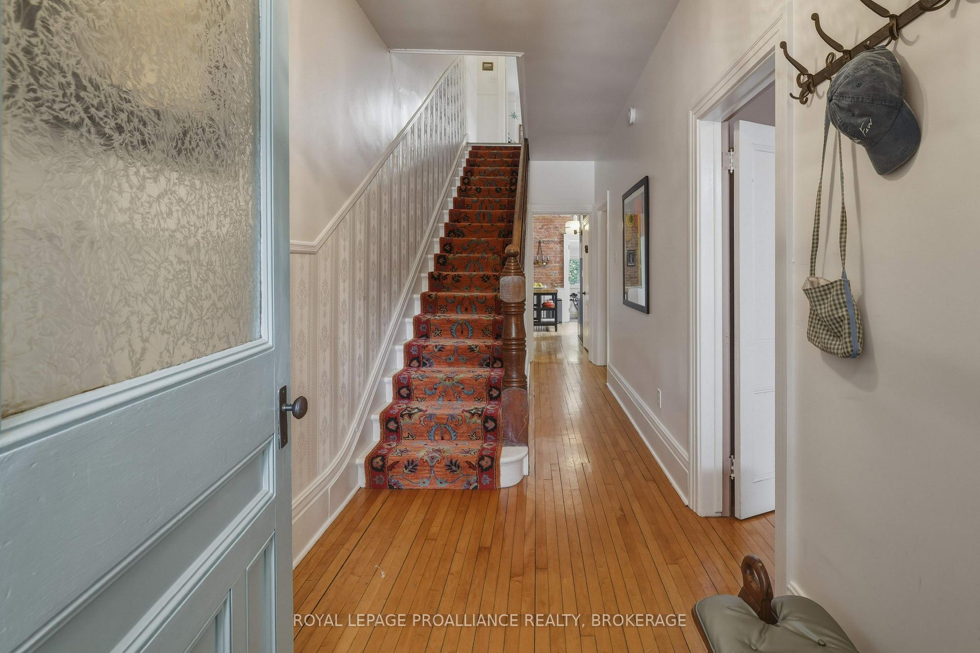 Photo 7 of 181 Montreal Street, Kingston, East of Sir John A. Blvd — HOMEH