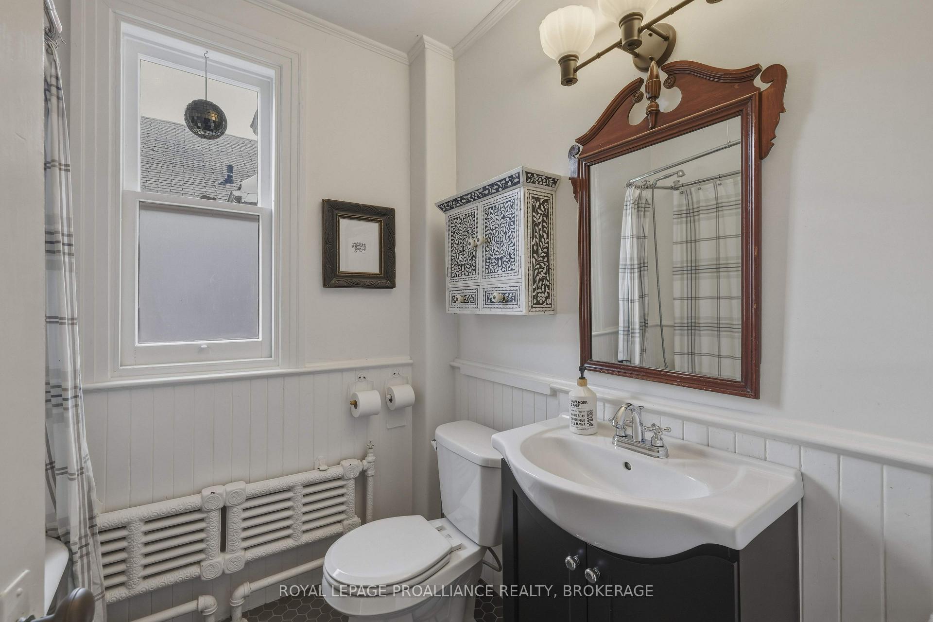 Photo 27 of 181 Montreal Street, Kingston, East of Sir John A. Blvd — HOMEH