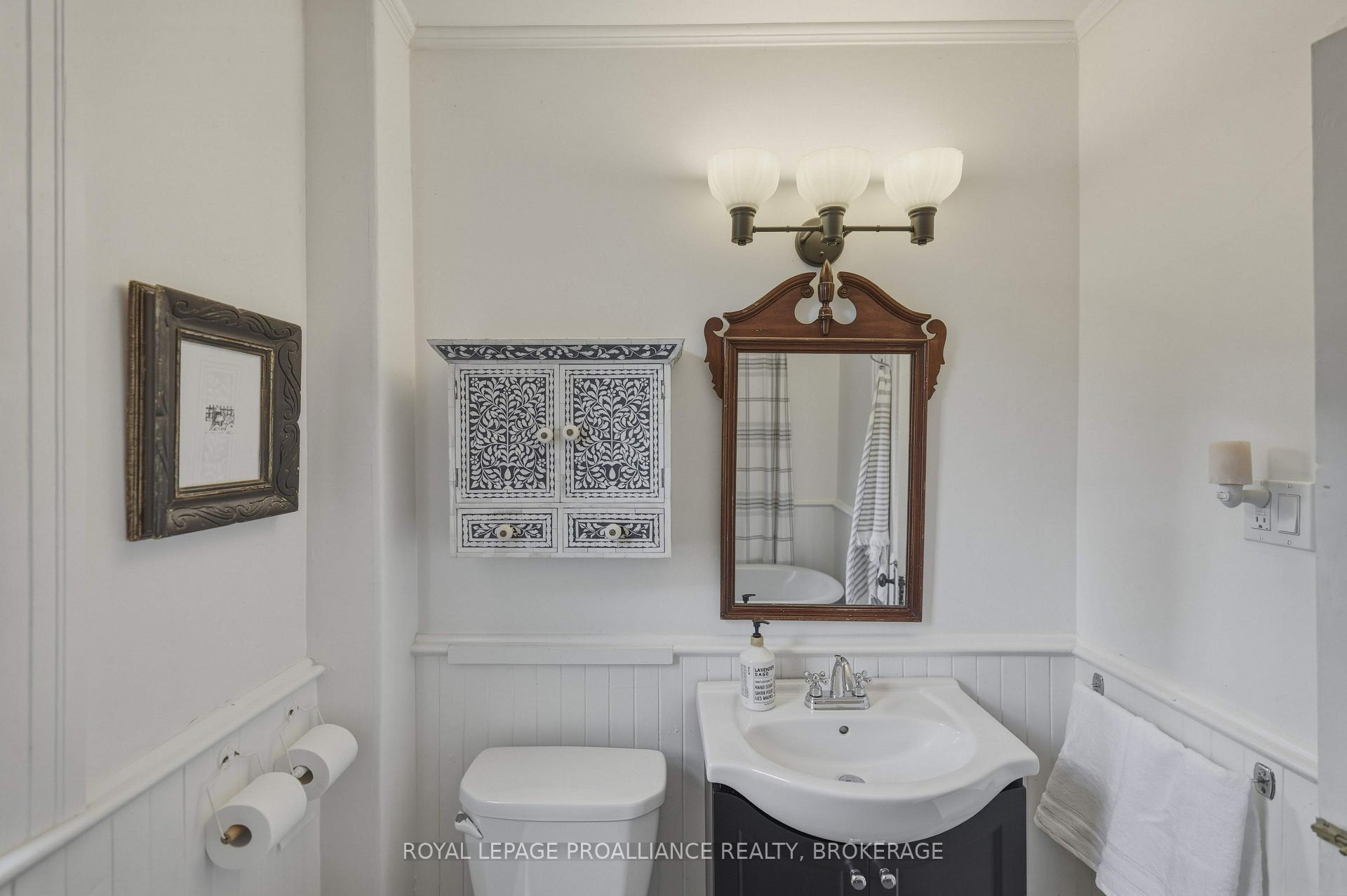 Photo 40 of 181 Montreal Street, Kingston, East of Sir John A. Blvd — HOMEH