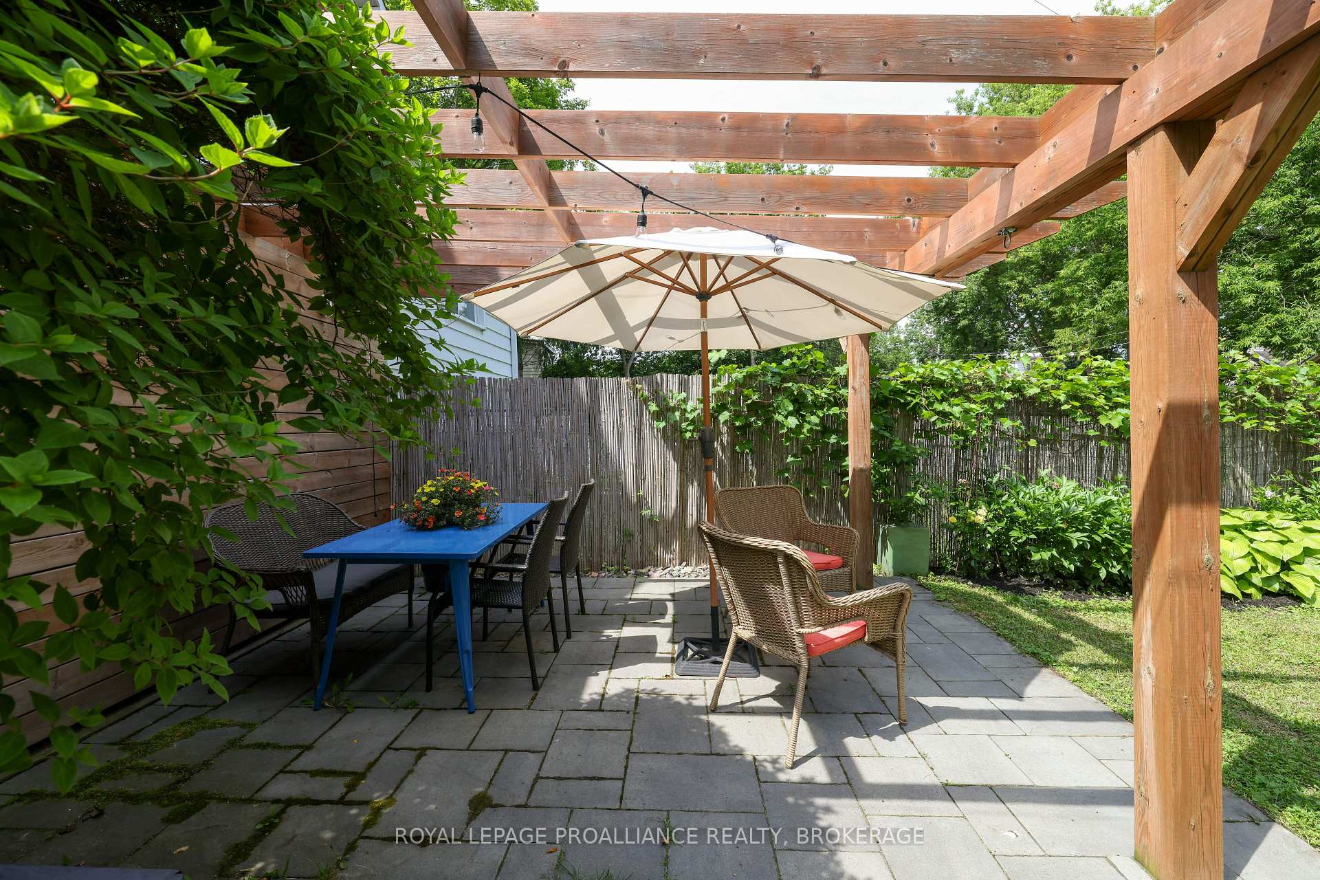Photo 46 of 181 Montreal Street, Kingston, East of Sir John A. Blvd — HOMEH
