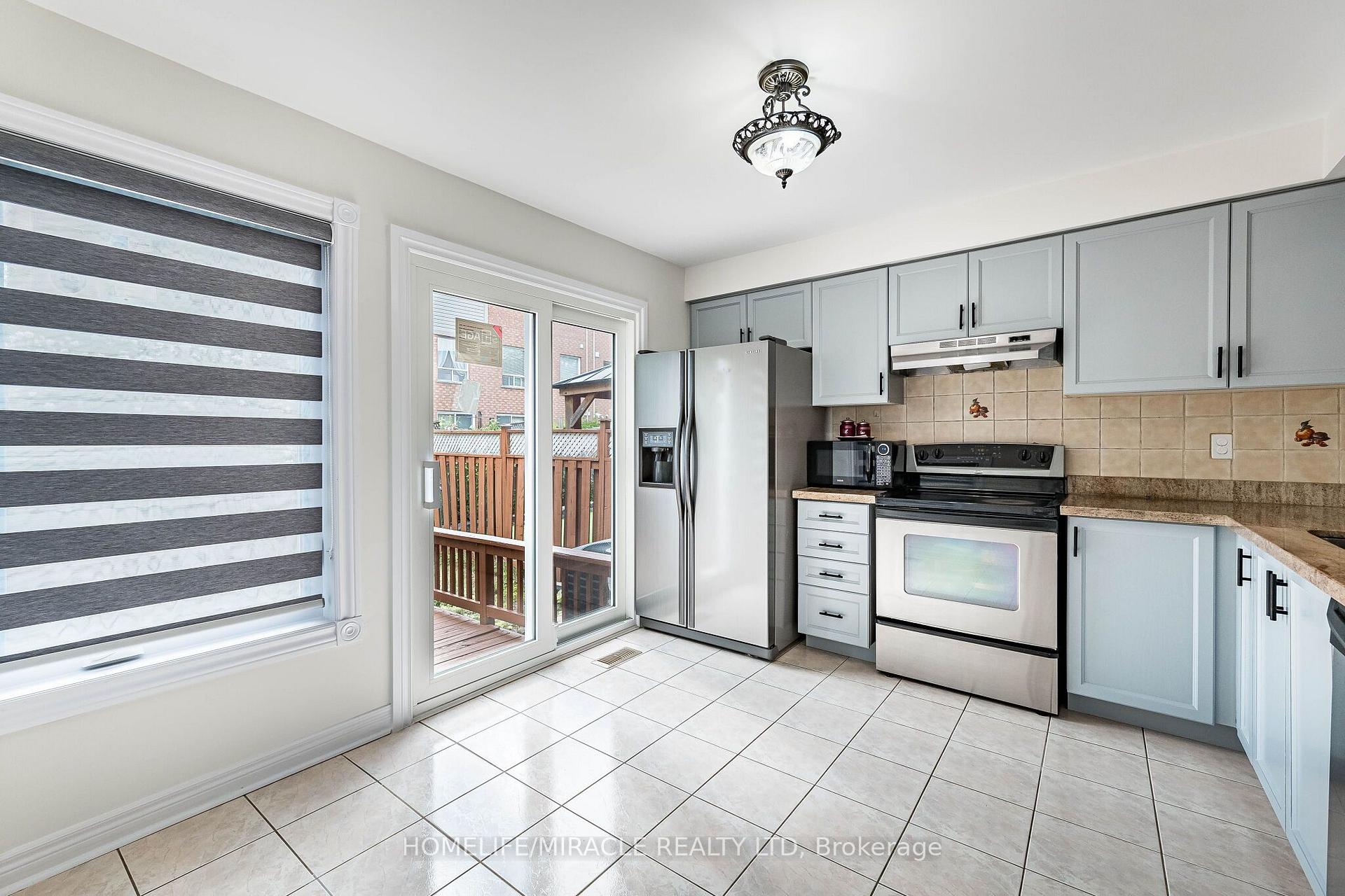 Photo 11 of 51 Brickyard Way, Brampton, Brampton North — HOMEH
