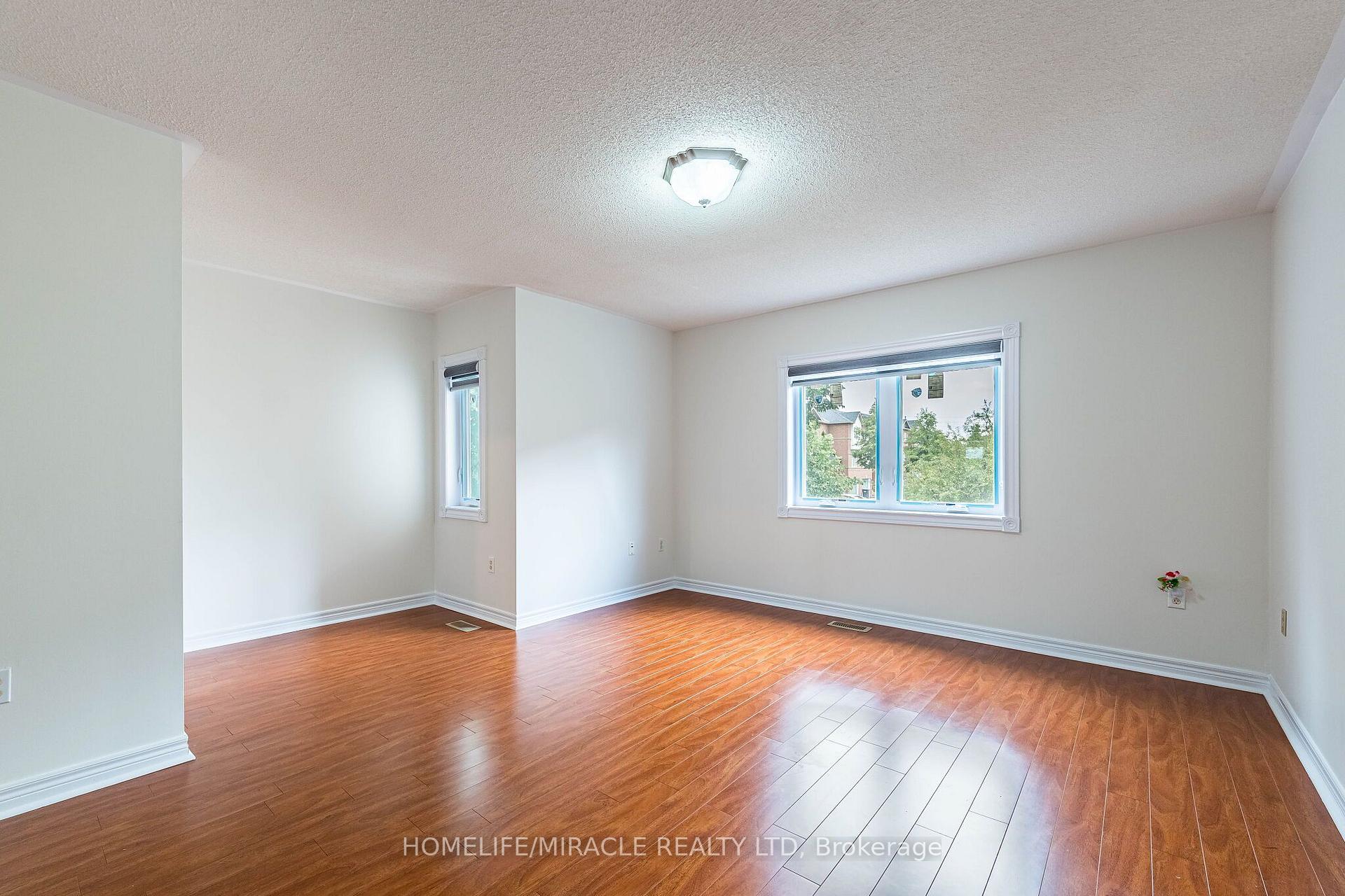 Photo 30 of 51 Brickyard Way, Brampton, Brampton North — HOMEH