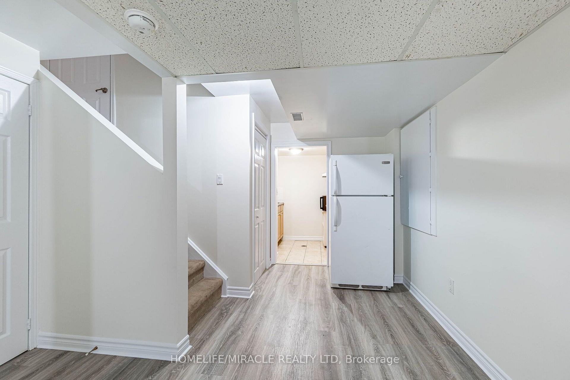 Photo 38 of 51 Brickyard Way, Brampton, Brampton North — HOMEH