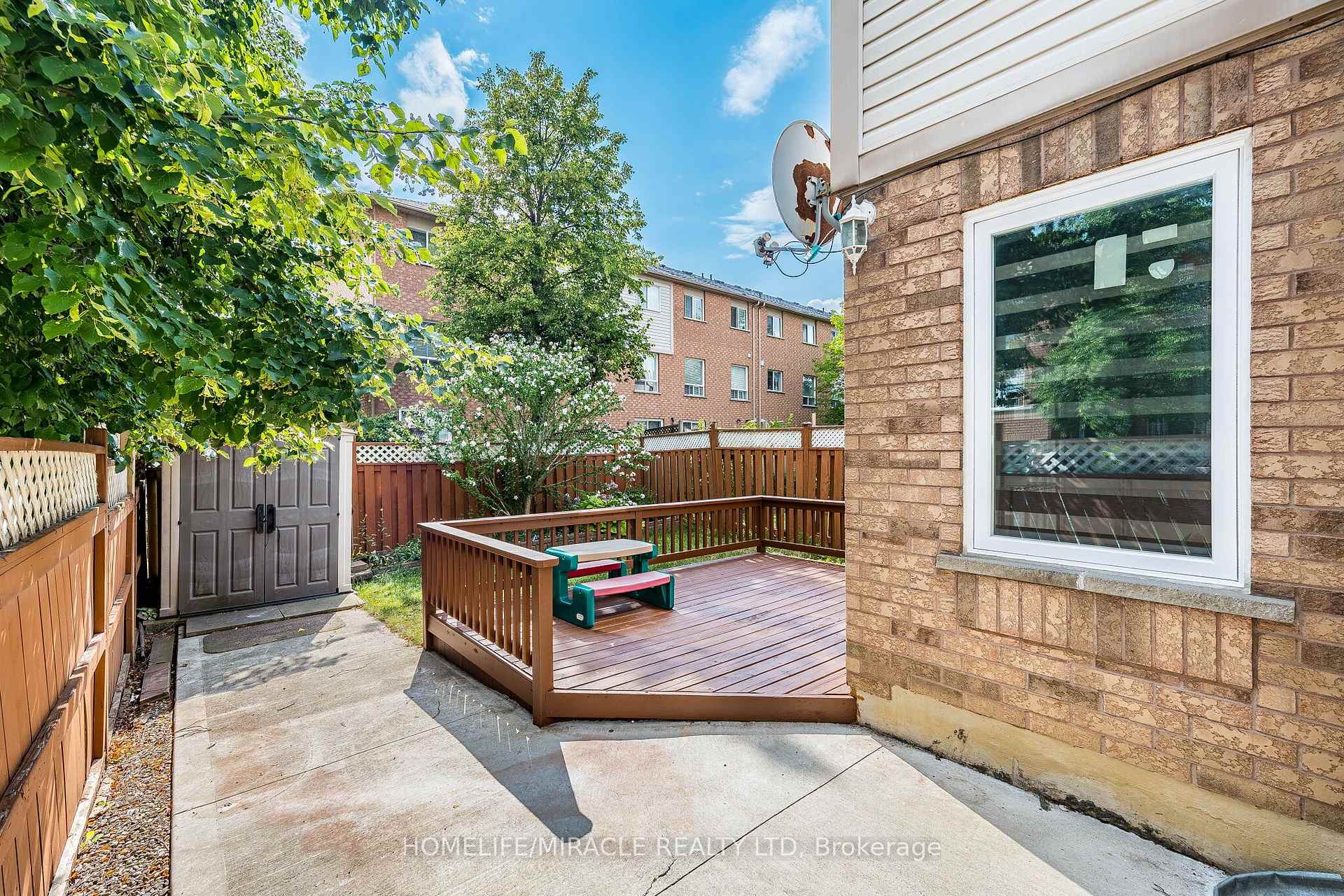 Photo 46 of 51 Brickyard Way, Brampton, Brampton North — HOMEH