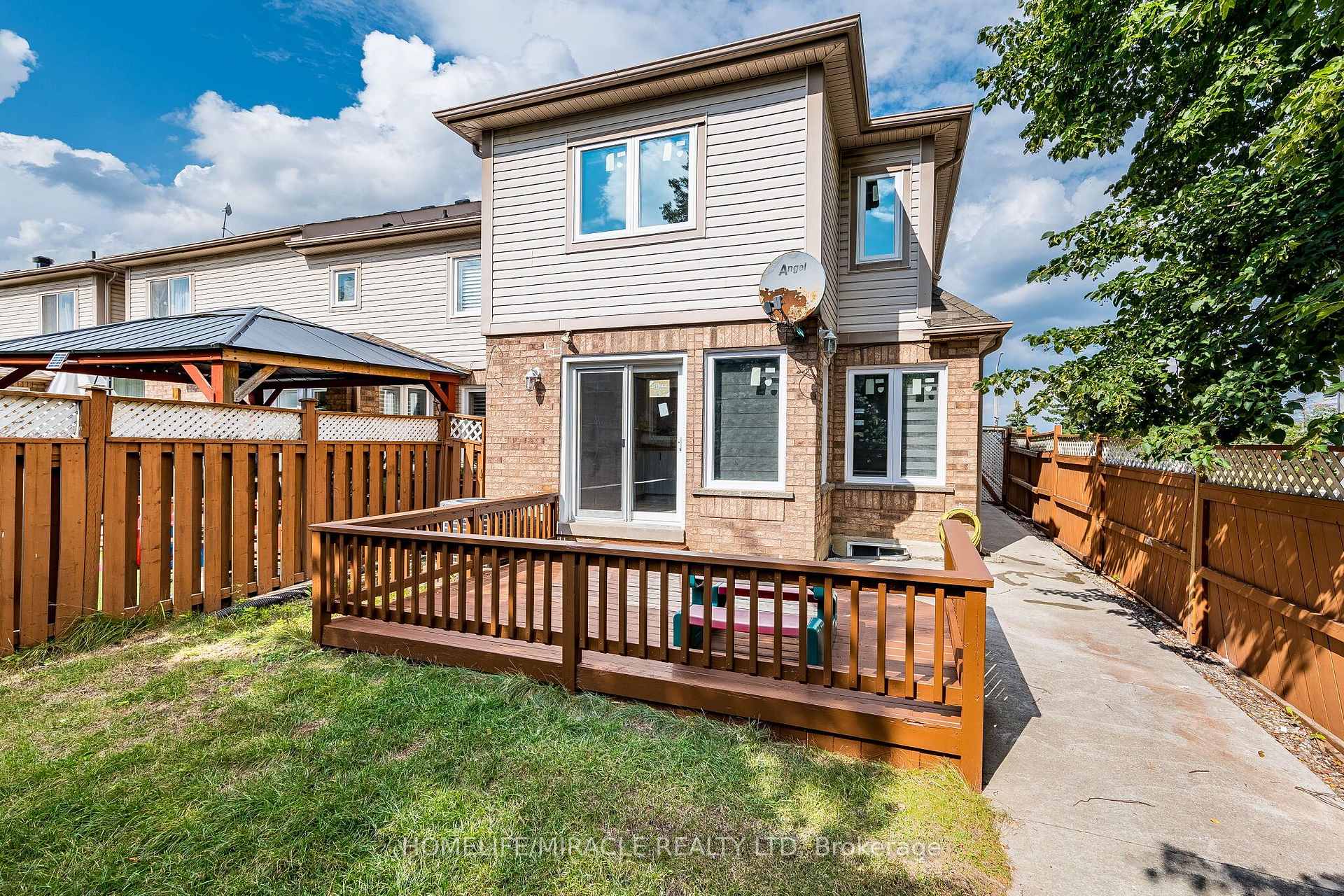 Photo 47 of 51 Brickyard Way, Brampton, Brampton North — HOMEH