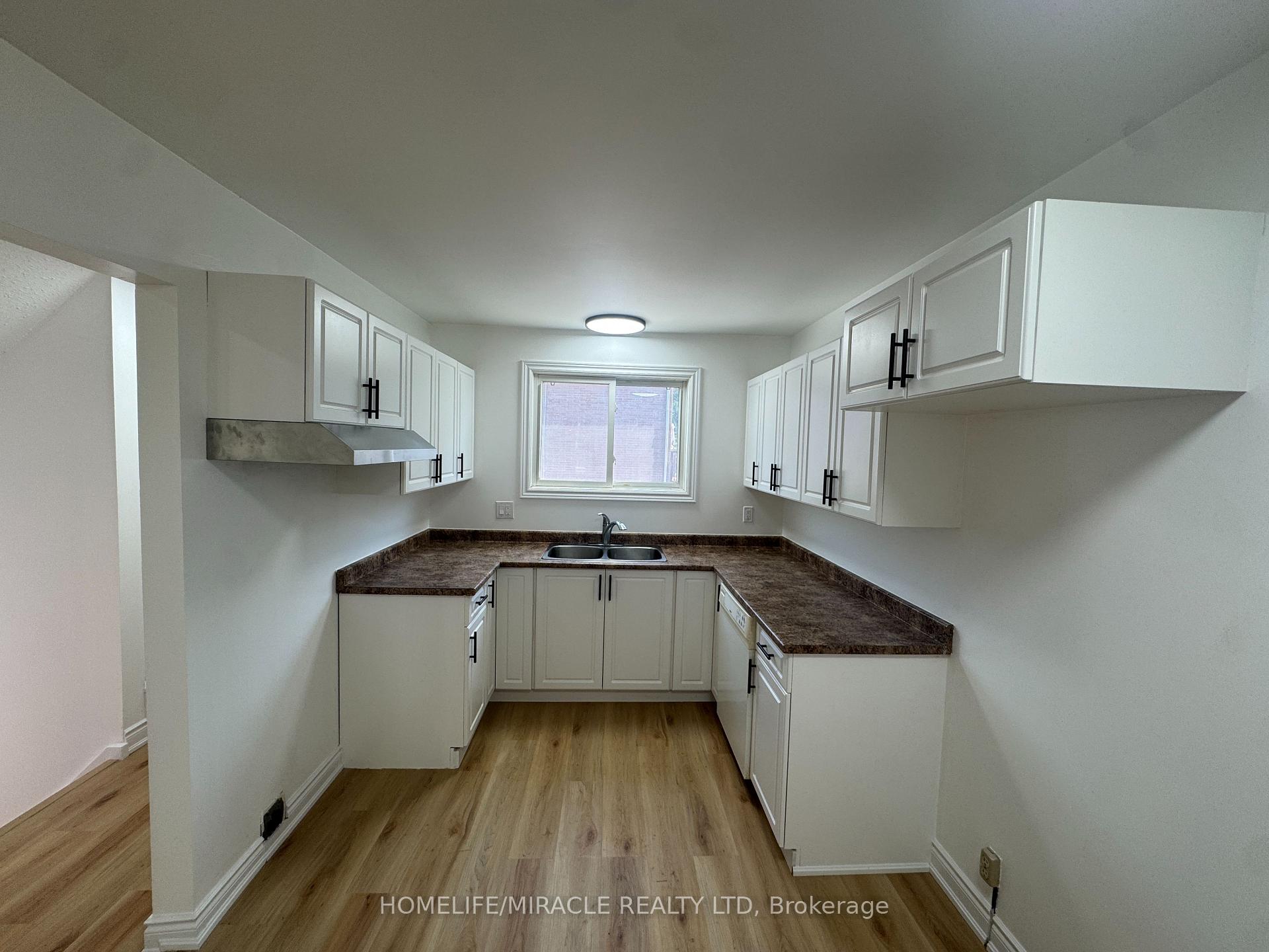 Photo 5 of Unit 6, 893 Lakeshore Drive, North Bay, Ferris — HOMEH
