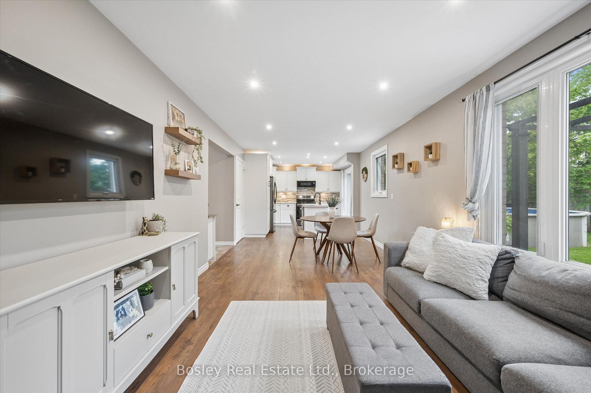Photo 10 of 687 Champlain Boulevard, Cambridge, Little's Corners — HOMEH