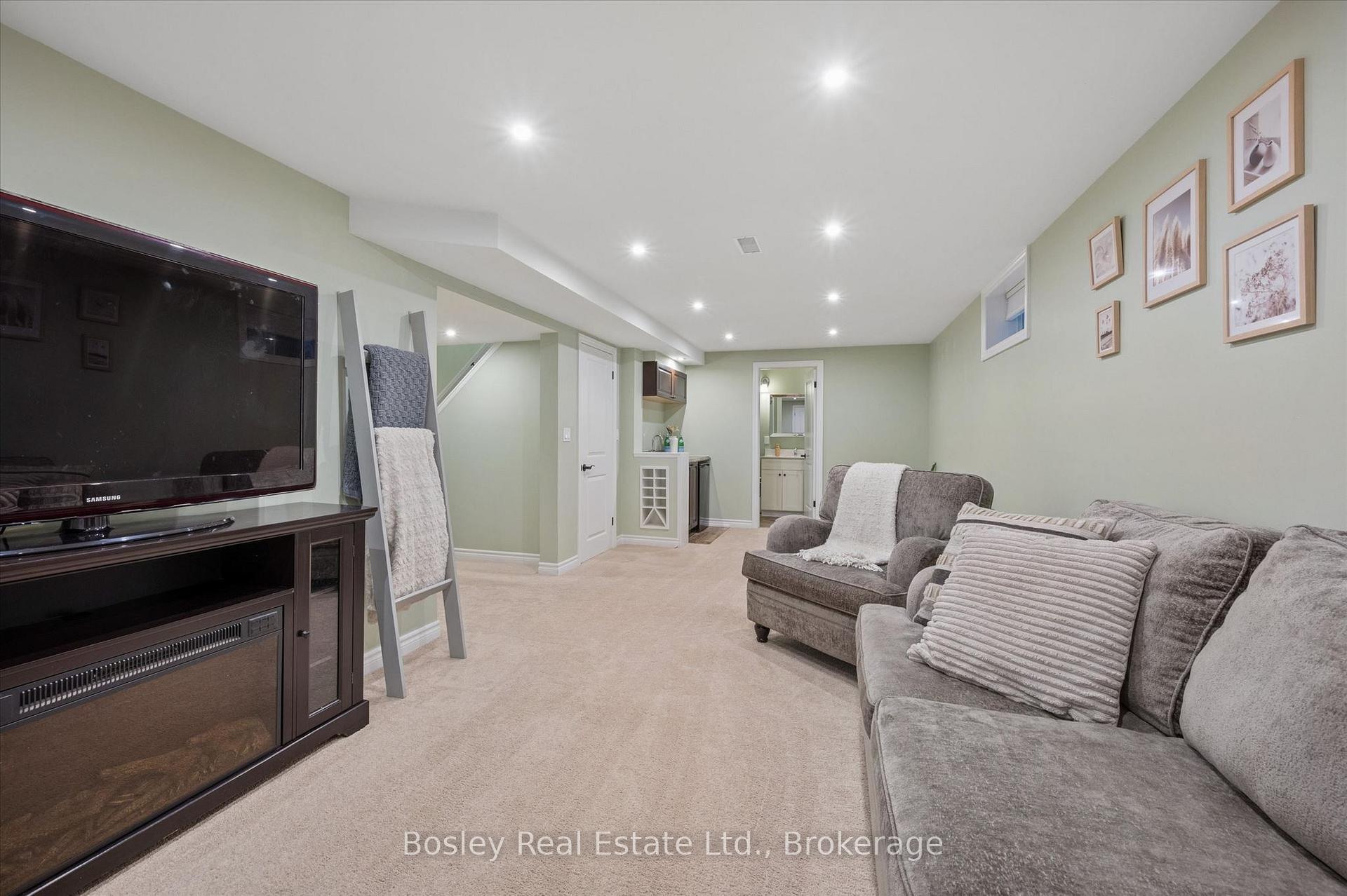 Photo 30 of 687 Champlain Boulevard, Cambridge, Little's Corners — HOMEH