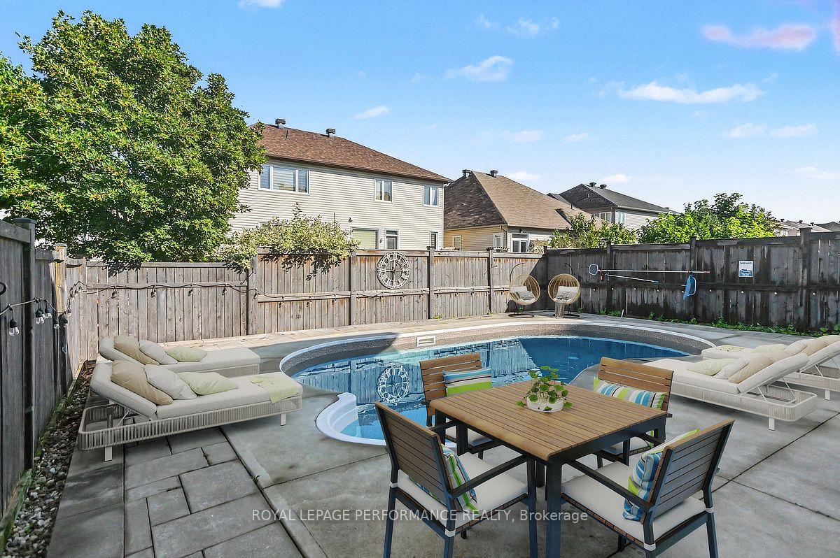 Photo 34 of 523 Adamson Crescent, Ottawa, Stittsville (South) — HOMEH