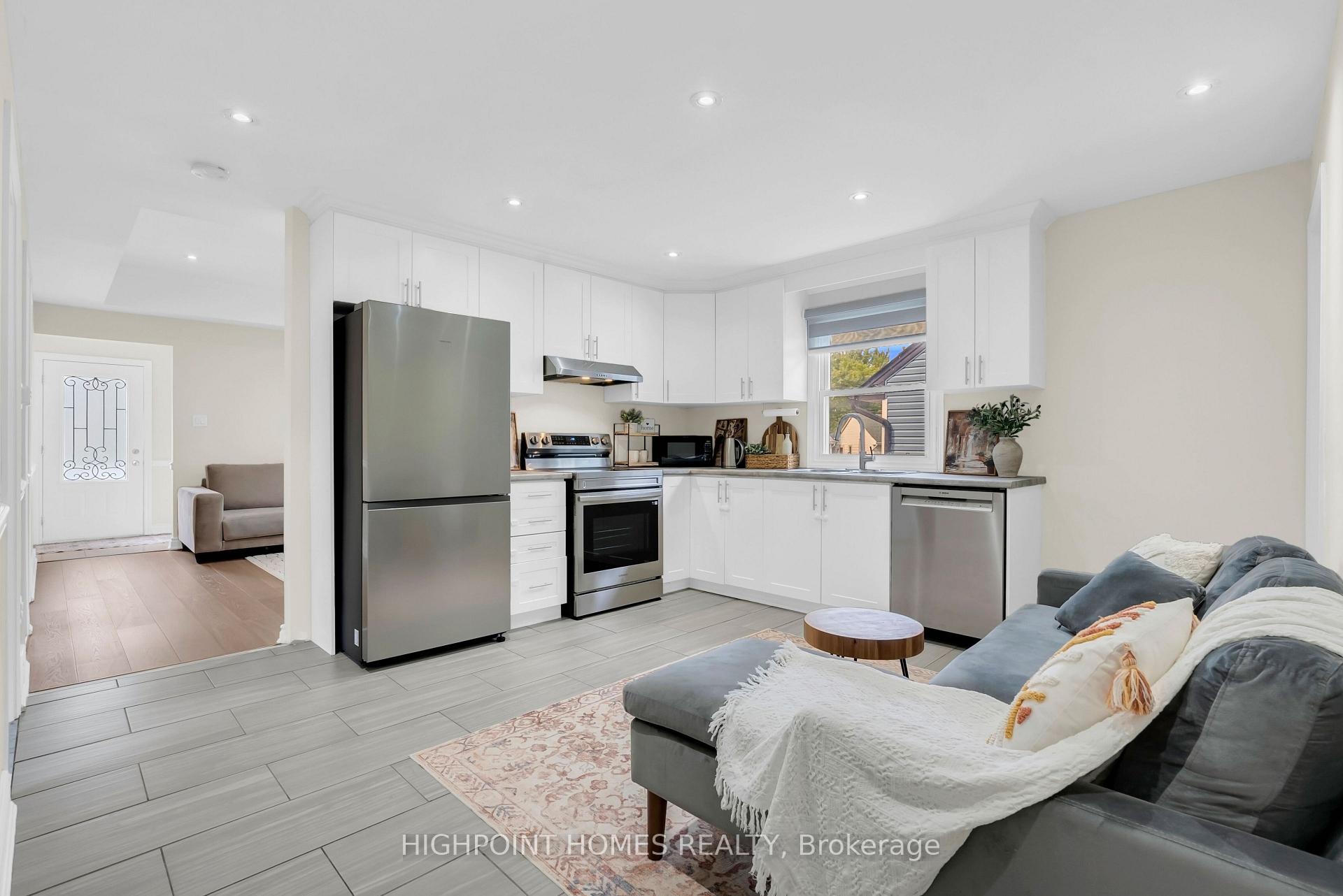 Photo 15 of 3052 Victory Crescent, Mississauga, Malton — HOMEH
