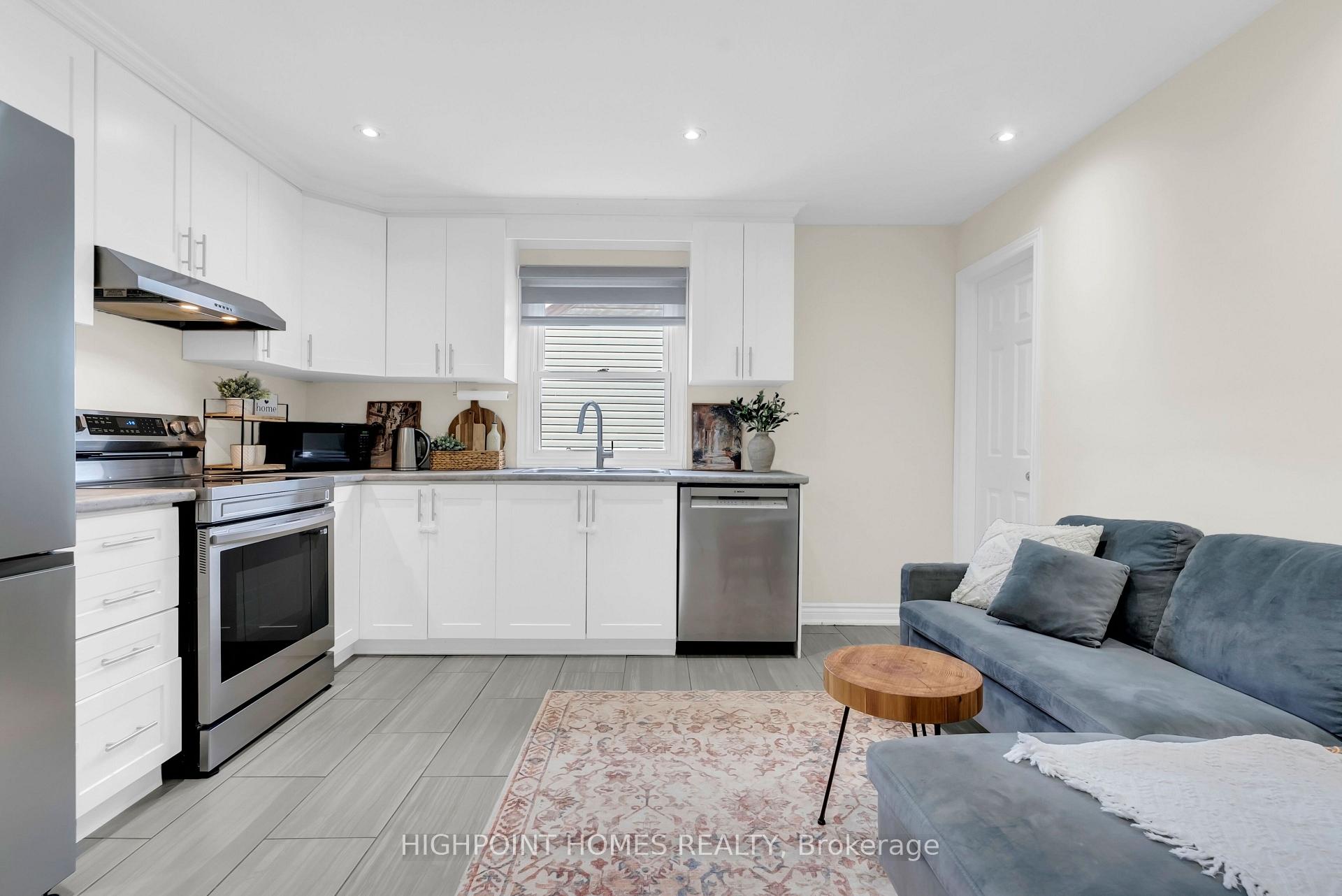 Photo 17 of 3052 Victory Crescent, Mississauga, Malton — HOMEH