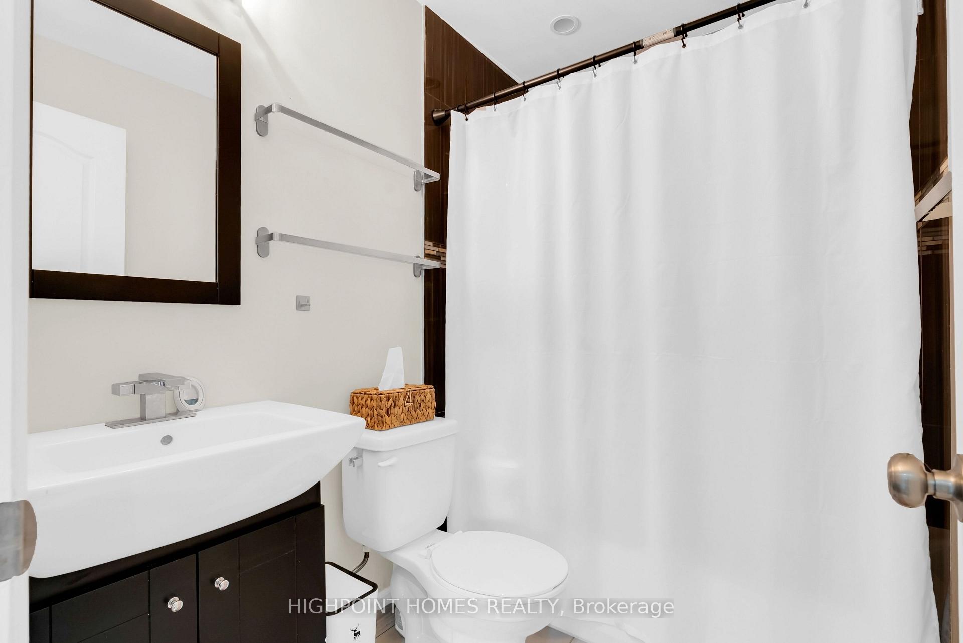 Photo 29 of 3052 Victory Crescent, Mississauga, Malton — HOMEH