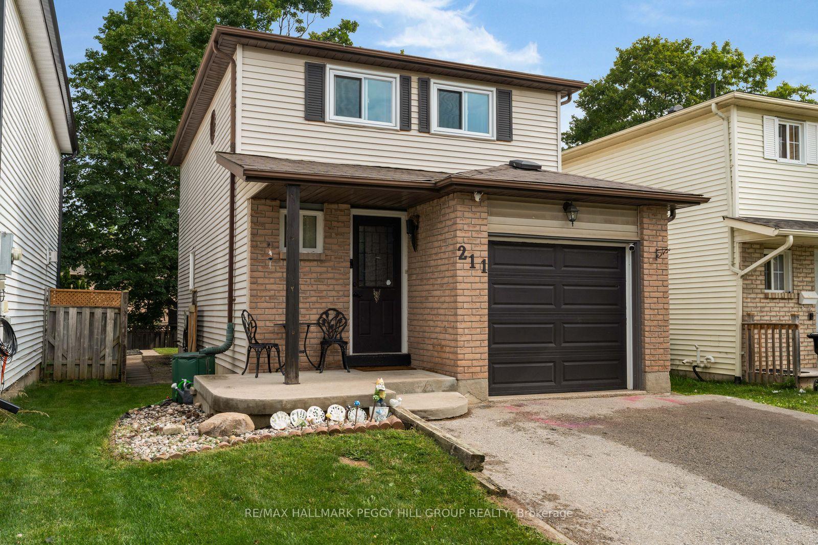 Front of 211 Hickling Trail
