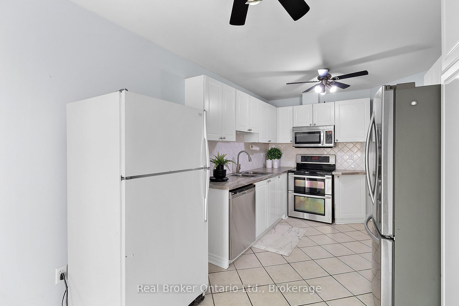Photo 11 of 47 Willey Drive, Clarington, Bowmanville — HOMEH