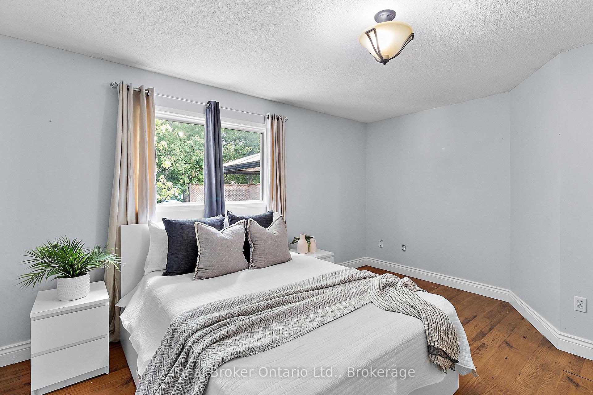 Photo 18 of 47 Willey Drive, Clarington, Bowmanville — HOMEH