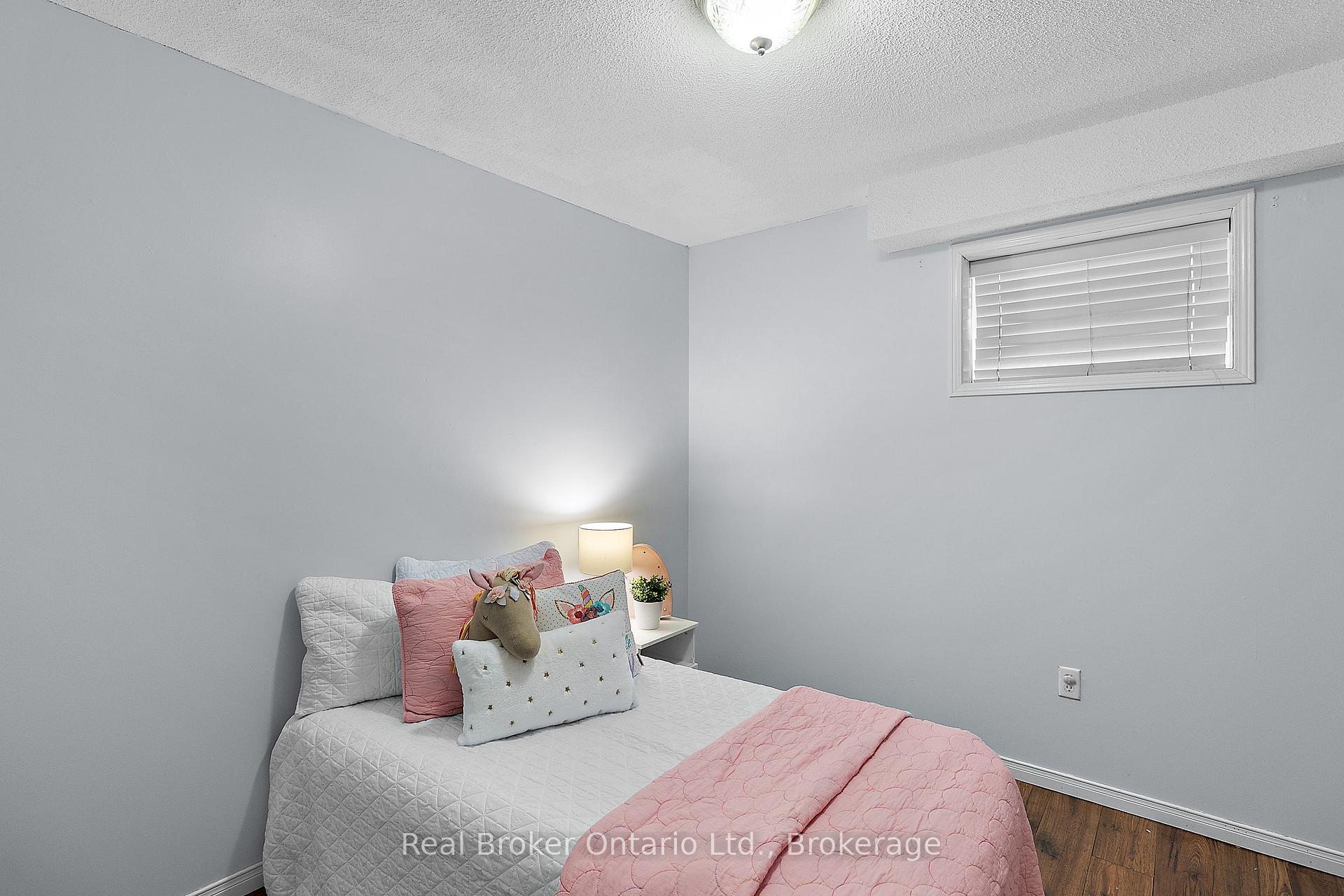 Photo 23 of 47 Willey Drive, Clarington, Bowmanville — HOMEH