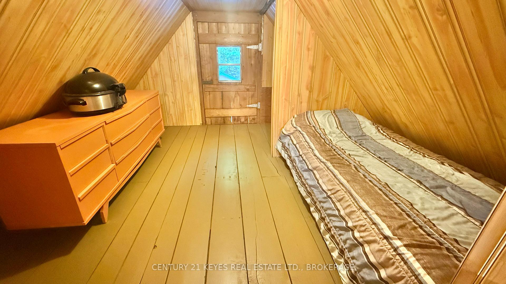 Photo 10 of 1010 Lakefront Circle, Frontenac, Frontenac Centre — HOMEH