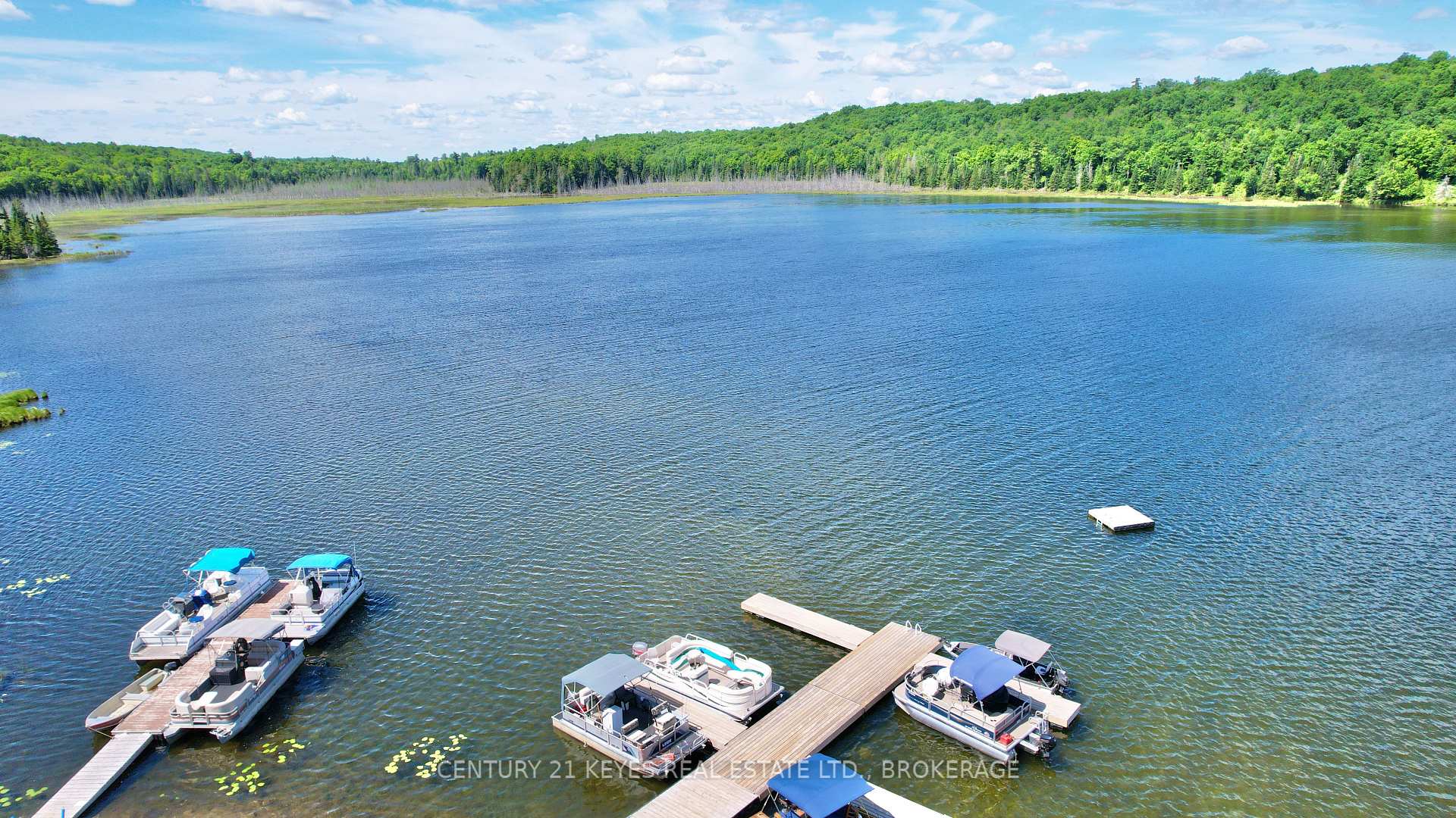 Photo 35 of 1010 Lakefront Circle, Frontenac, Frontenac Centre — HOMEH
