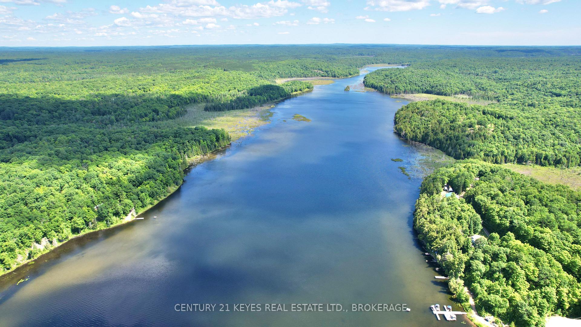 Photo 54 of 1010 Lakefront Circle, Frontenac, Frontenac Centre — HOMEH