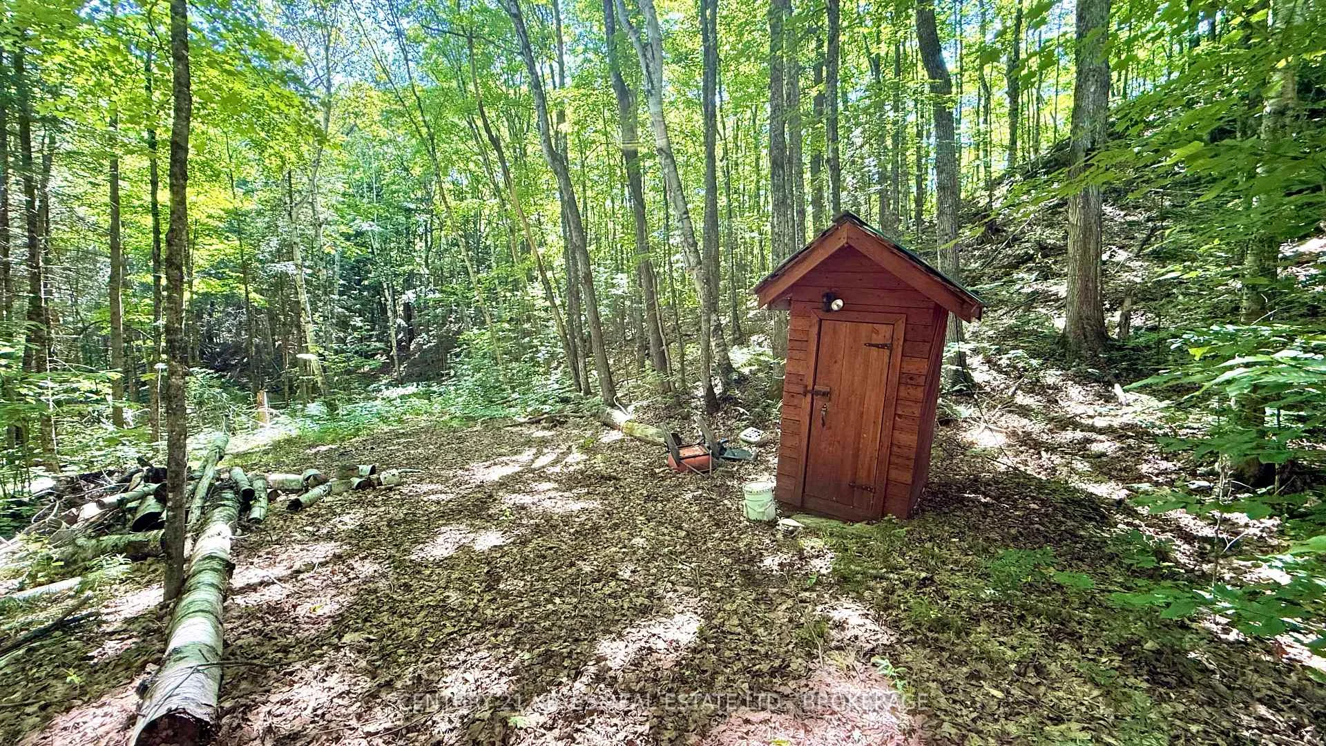 Photo 36 of 1010 Lakefront Circle, Frontenac, Frontenac Centre — HOMEH