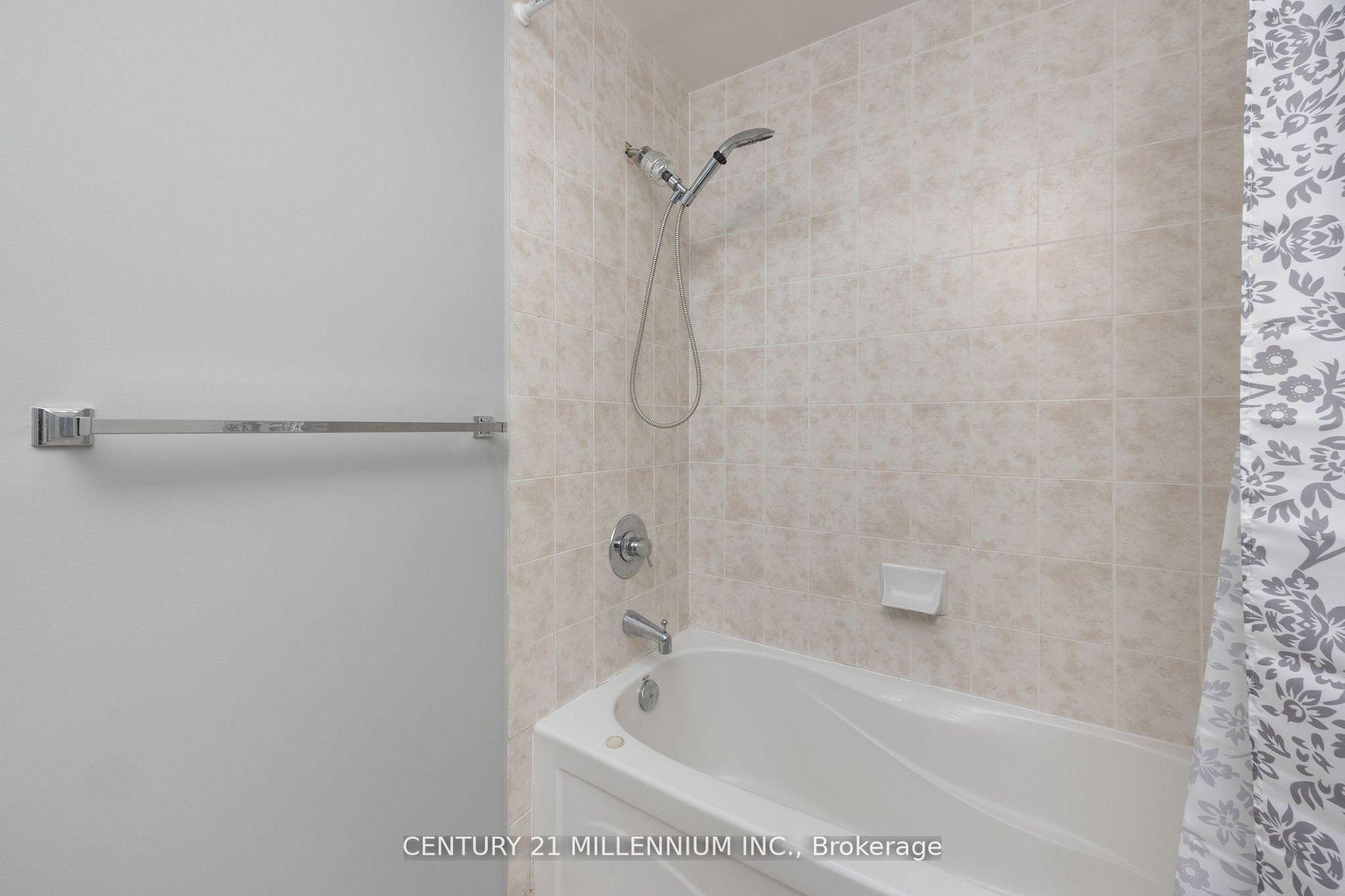 Photo 6 of Unit 4503, 65 Bremner Boulevard W, Toronto, Waterfront Communities — HOMEH