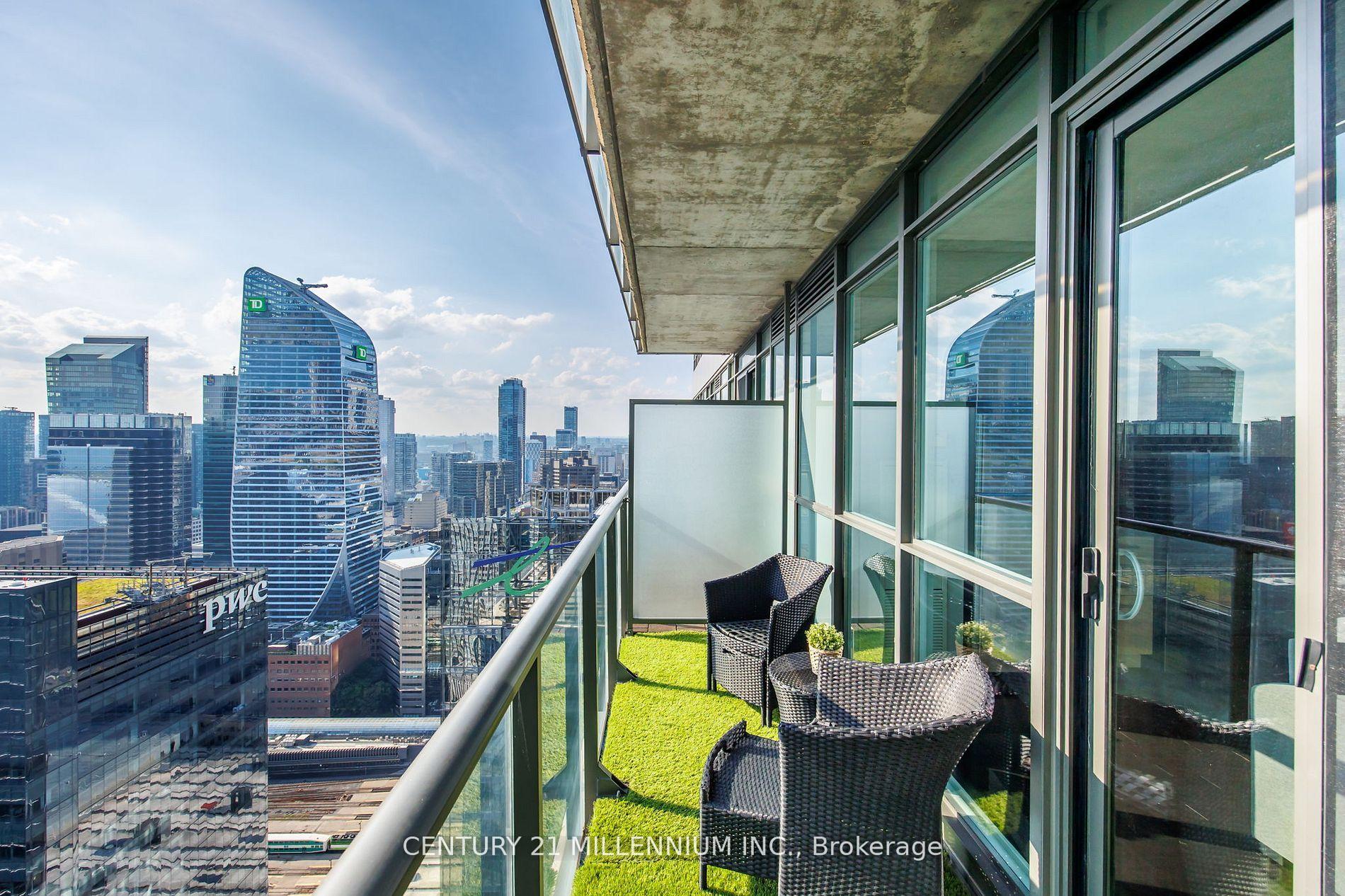 Photo 8 of Unit 4503, 65 Bremner Boulevard W, Toronto, Waterfront Communities — HOMEH