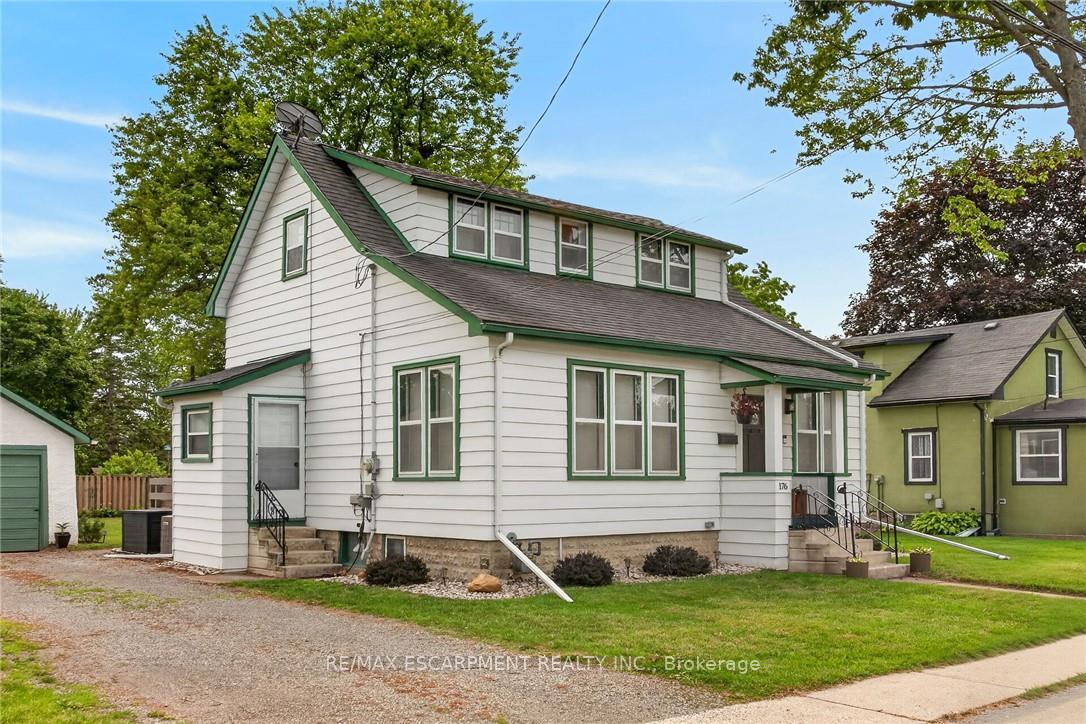 Photo 2 of 176 Cross Street E, Haldimand, Dunnville — HOMEH