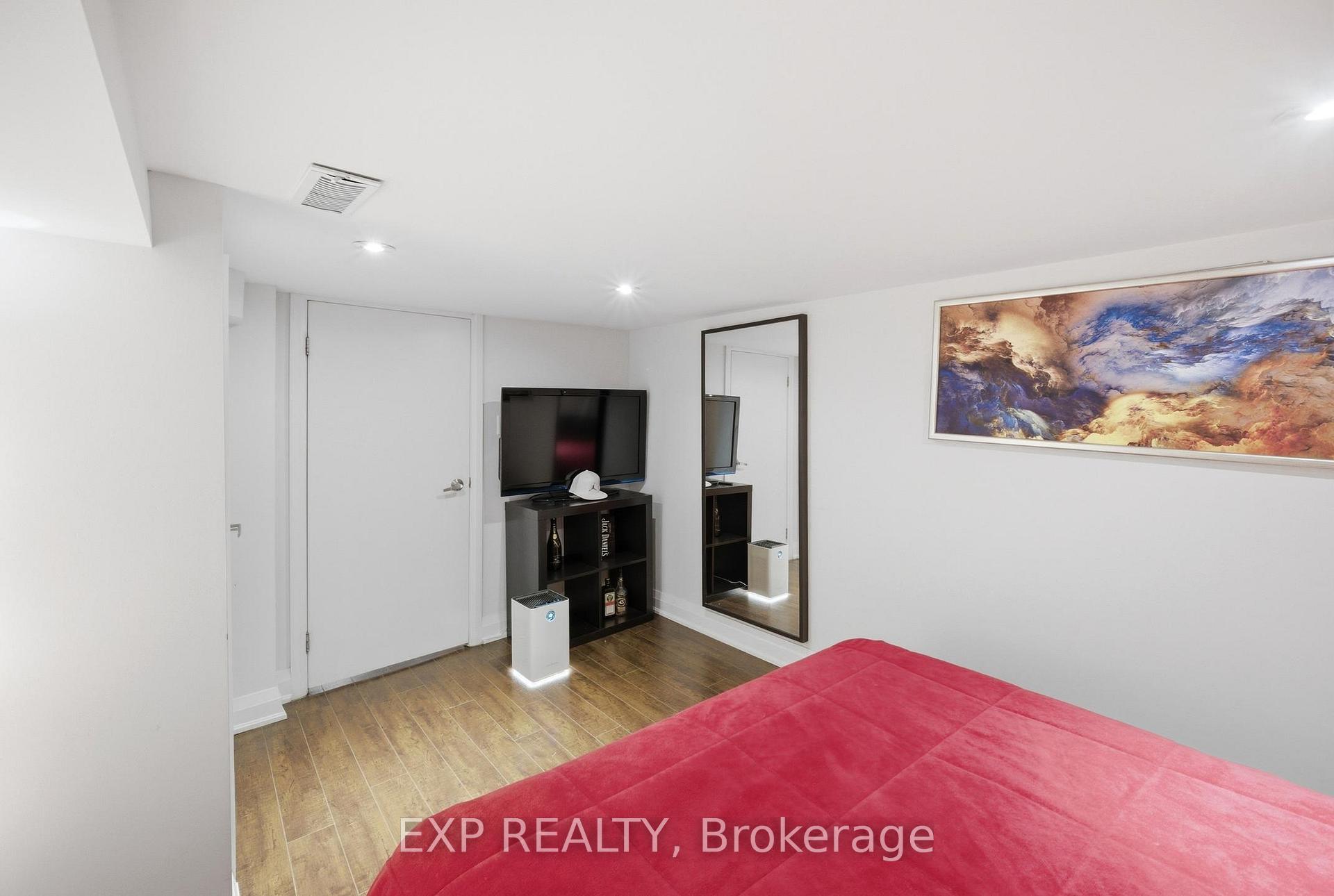 Photo 26 of 679 Ossington Avenue, Toronto, Palmerston-Little Italy — HOMEH