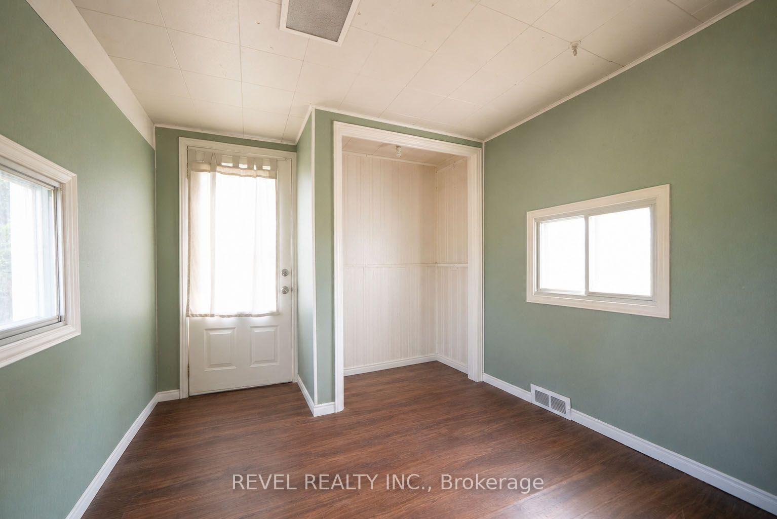 Photo 10 of 413 Ellis Avenue, Brant, Brantford Twp — HOMEH